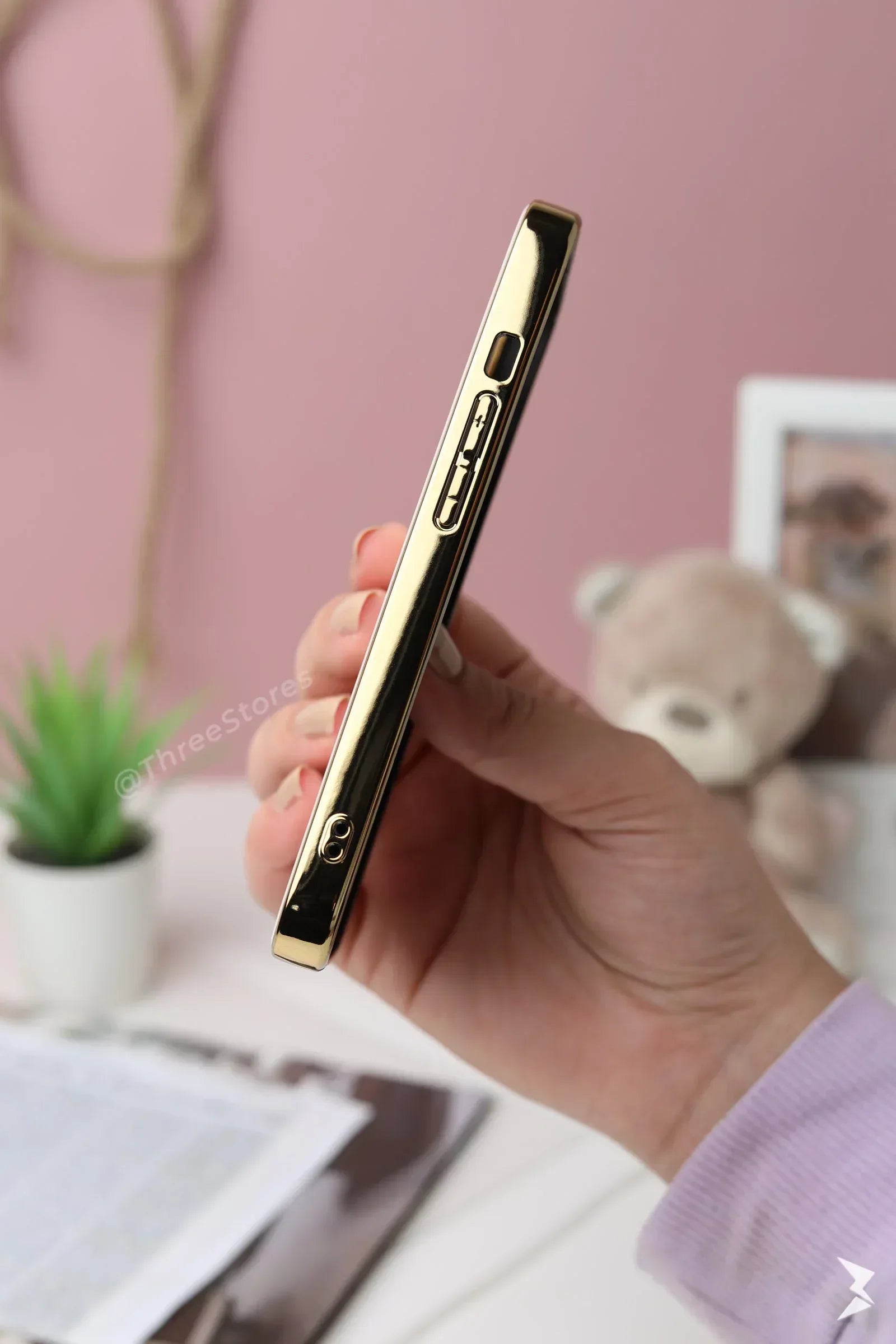 Premium skyfall Shockproof Case iPhone 14 - Three