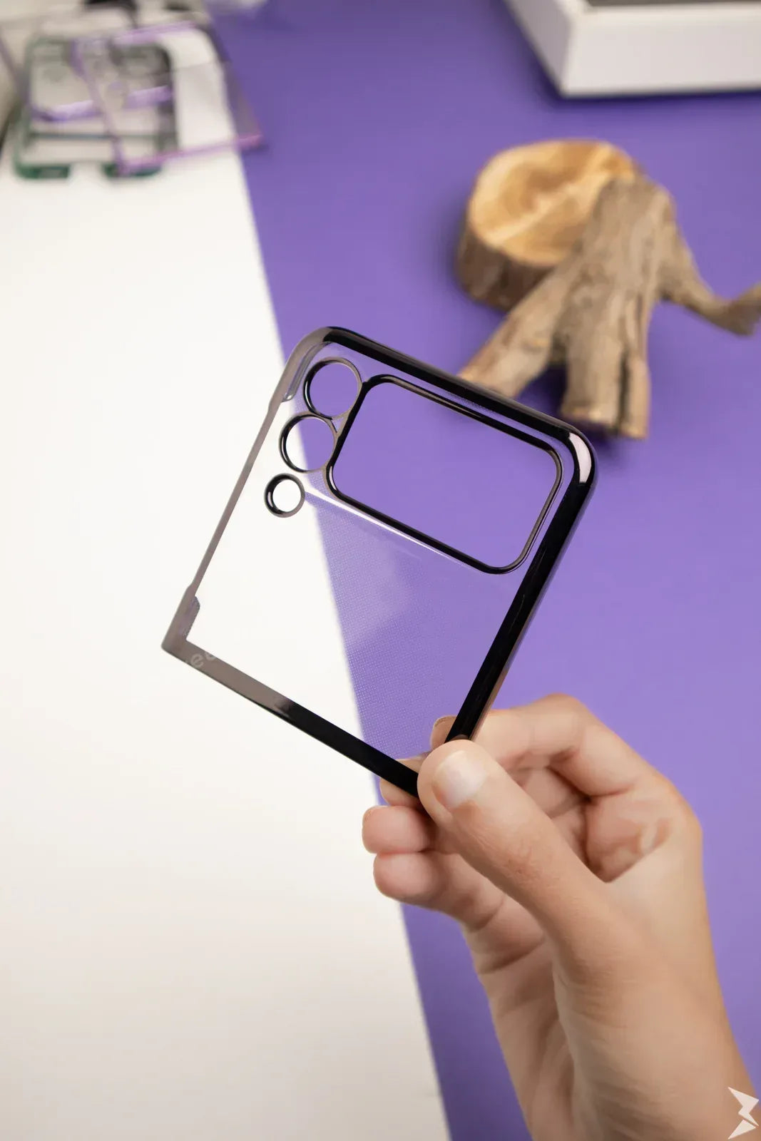 Raigor inverse Eva Case Samsung Z Flip 4 - Three