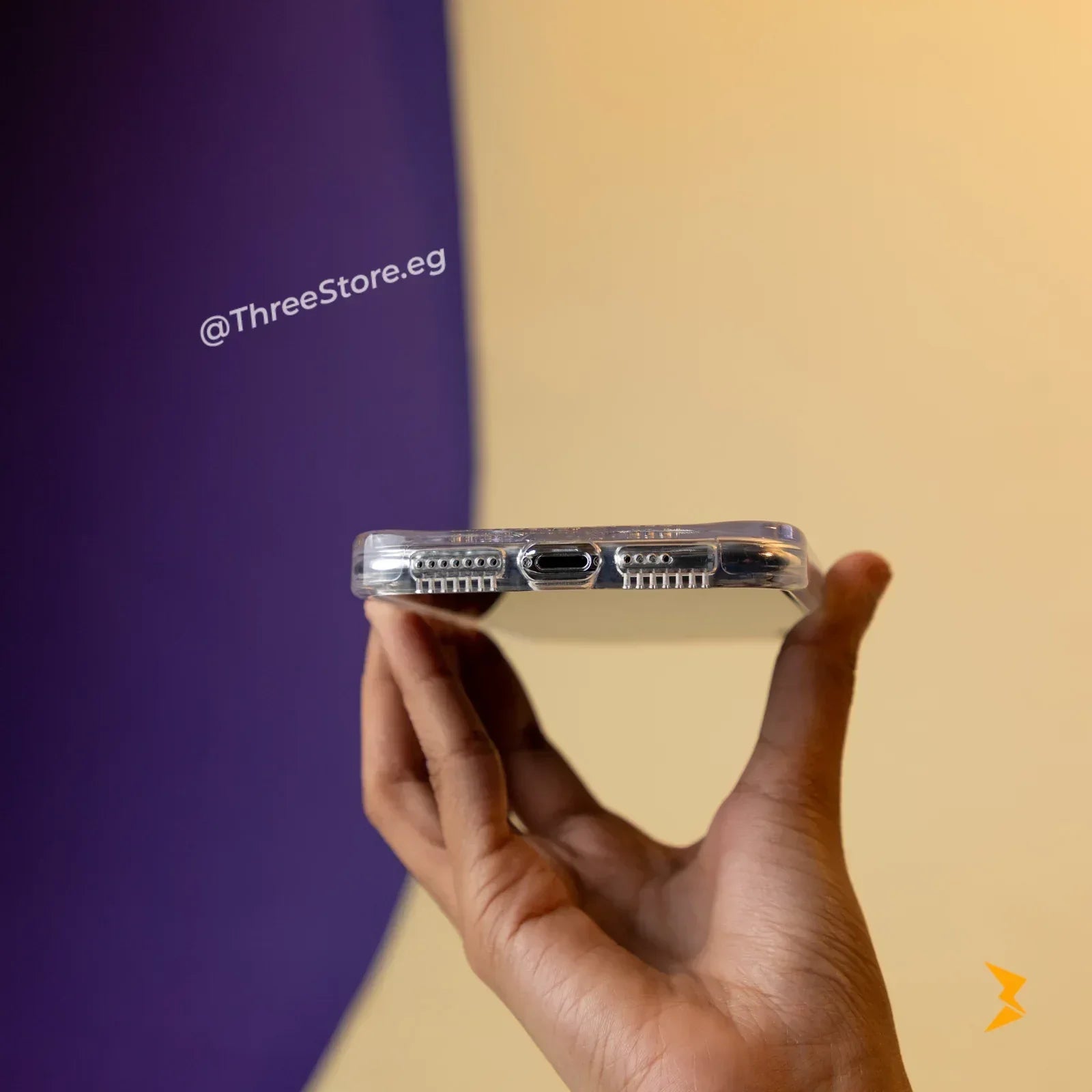 Gear4 Crystal Palace Case iPhone 14 Pro - Three