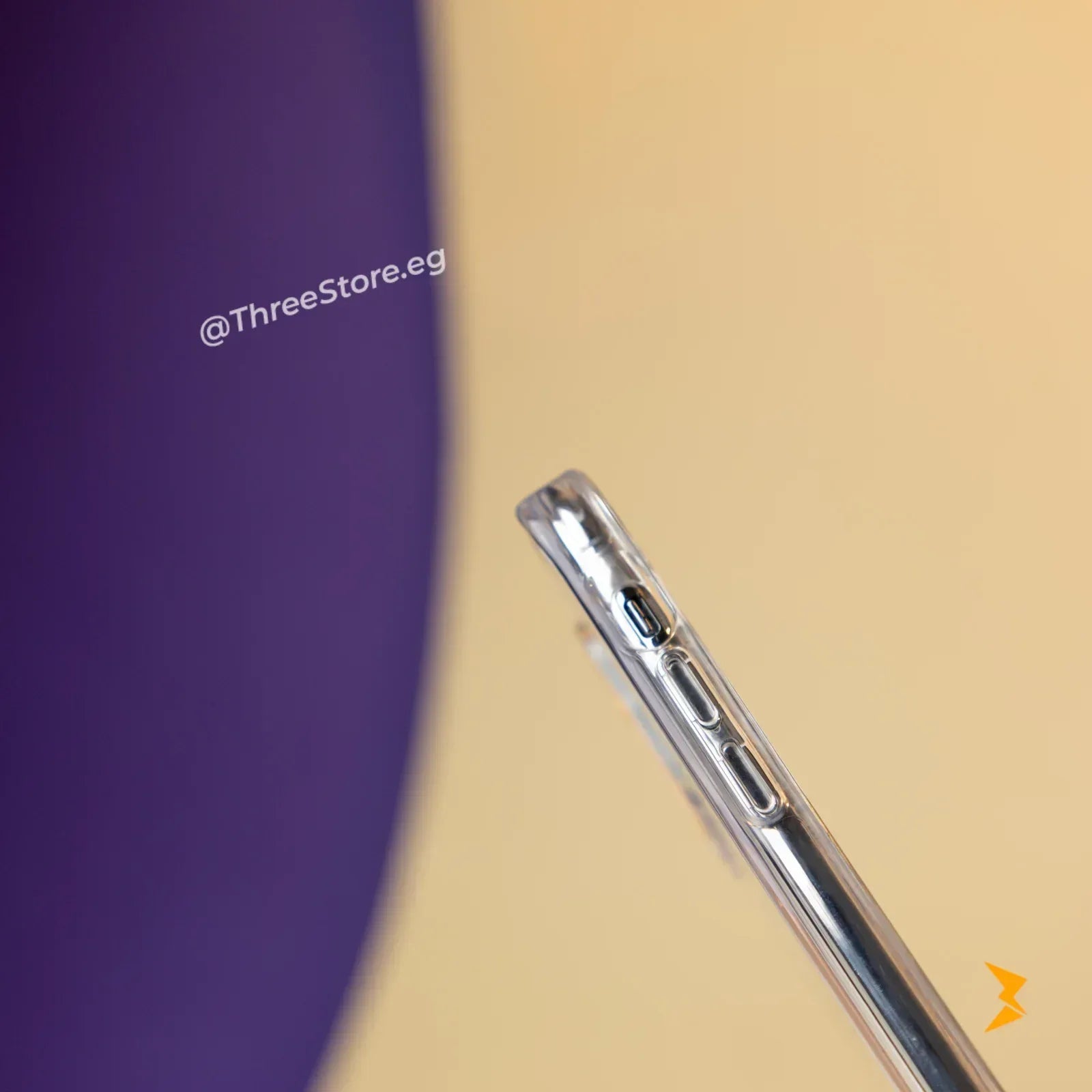 Gear4 Crystal Palace Case iPhone 15 Pro - Three