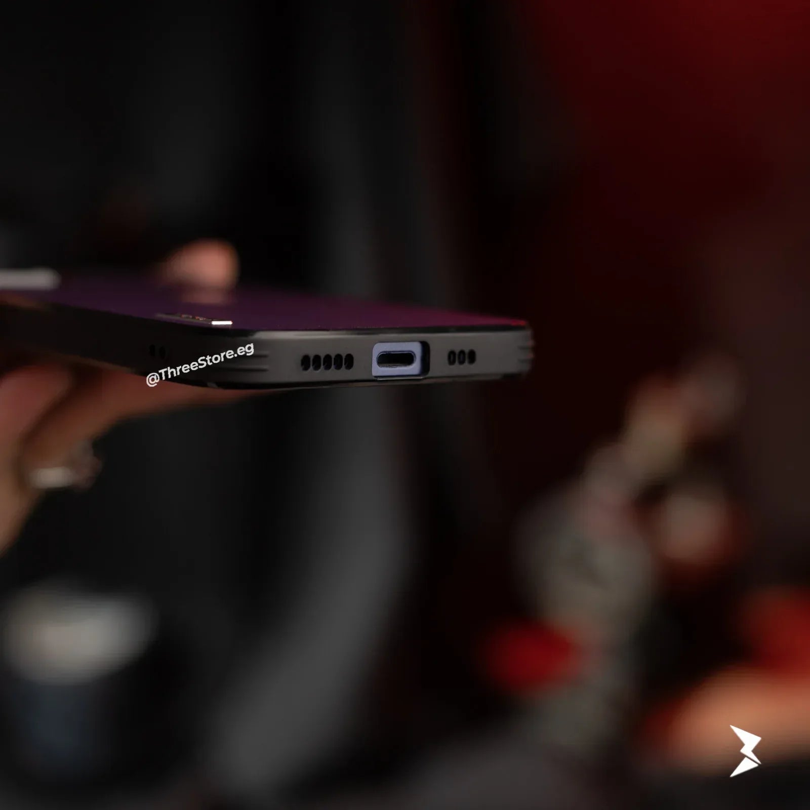 Podoru ShockProof Leather Case iPhone 13 - Three