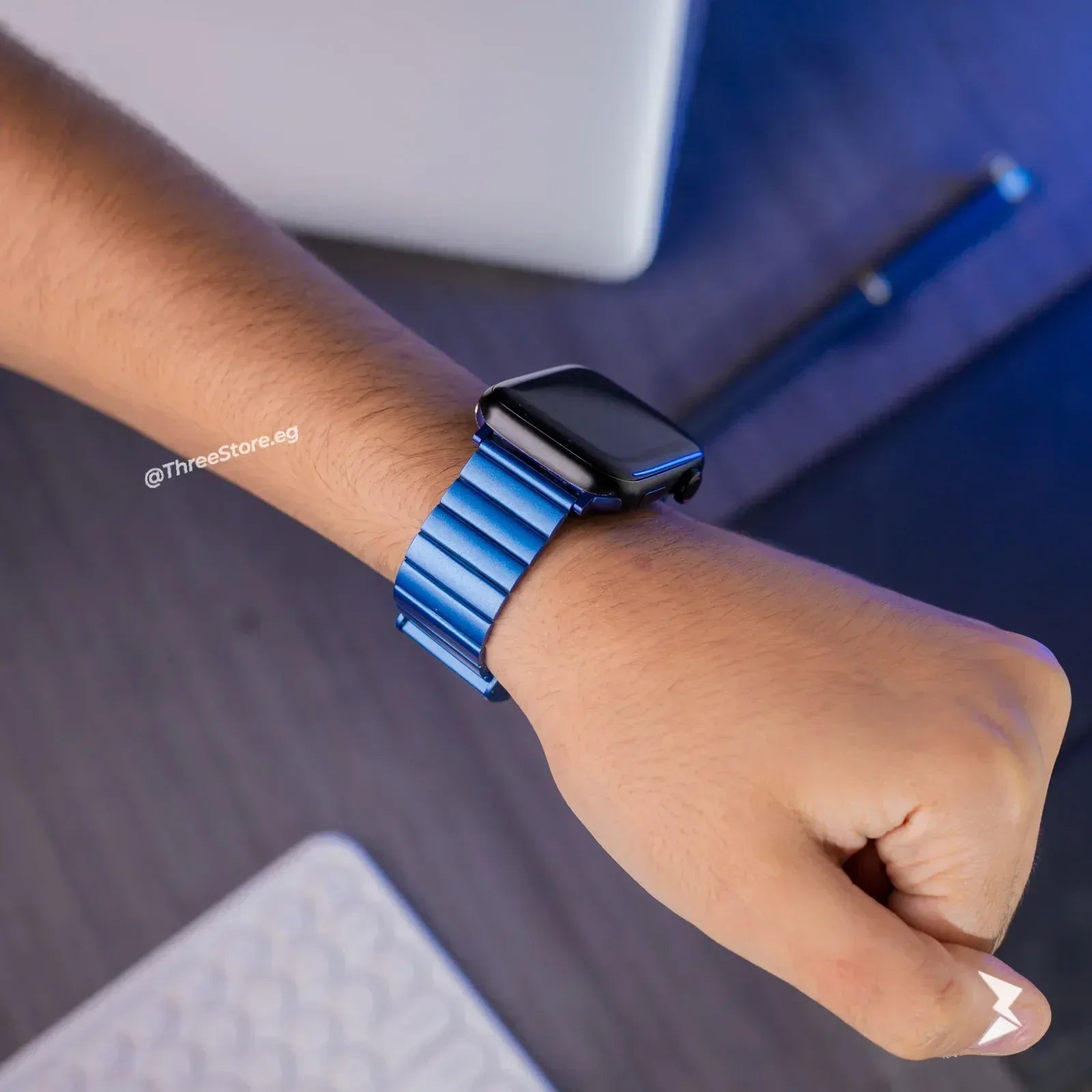 Spigen Metal Band For Apple Watch - Three