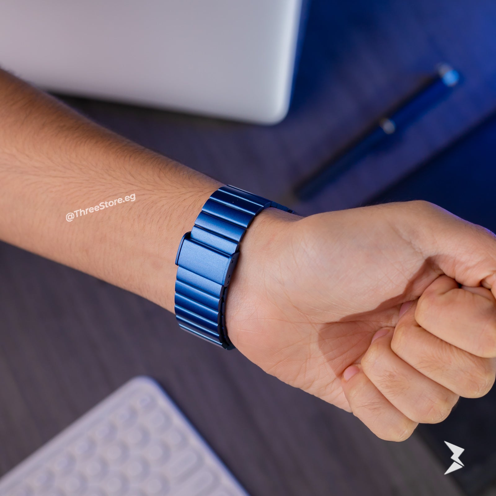 Spigen Metal Band For Apple Watch