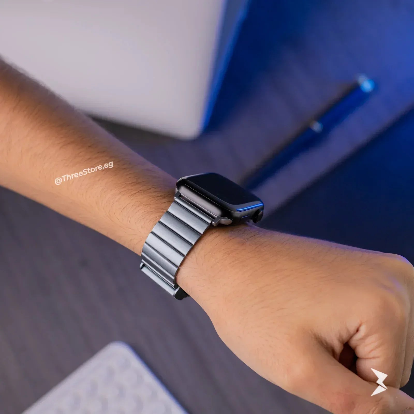 Spigen Metal Band For Apple Watch - Three