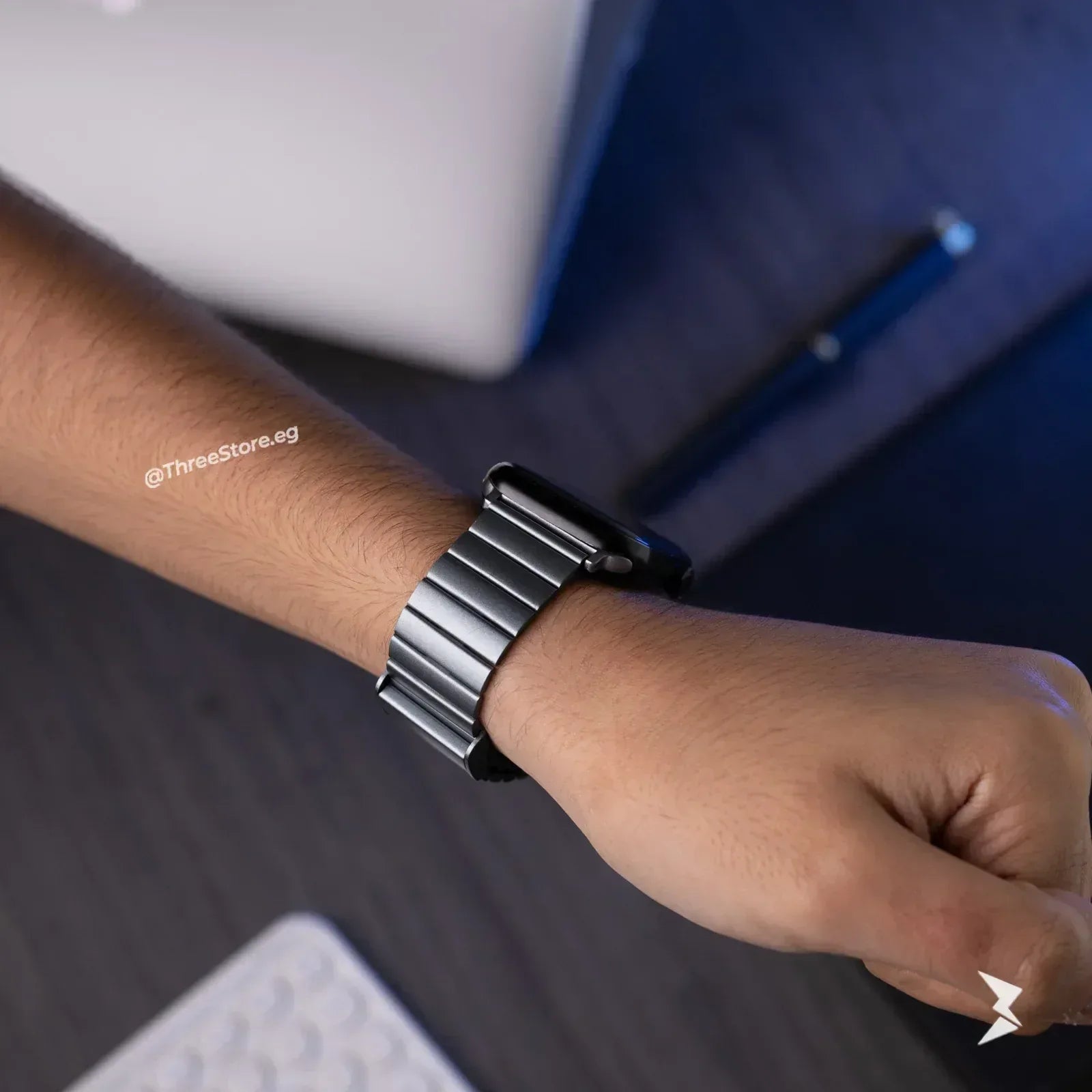 Spigen Metal Band For Apple Watch - Three