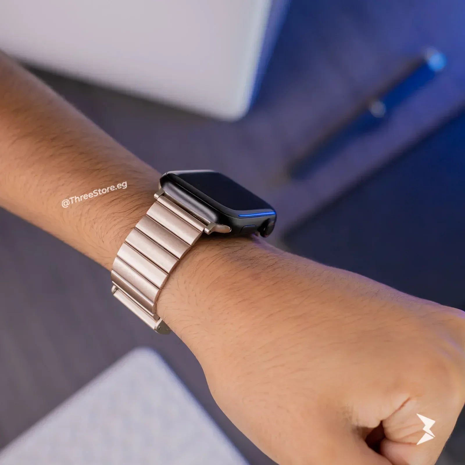 Spigen Metal Band For Apple Watch - Three