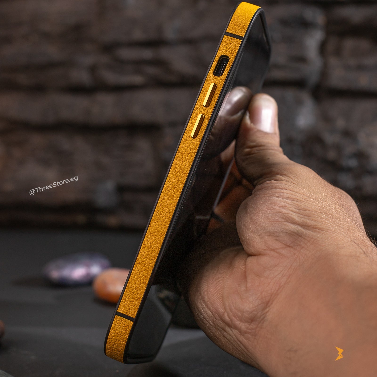 Desert Leather Frame Case iPhone 14 Pro Max