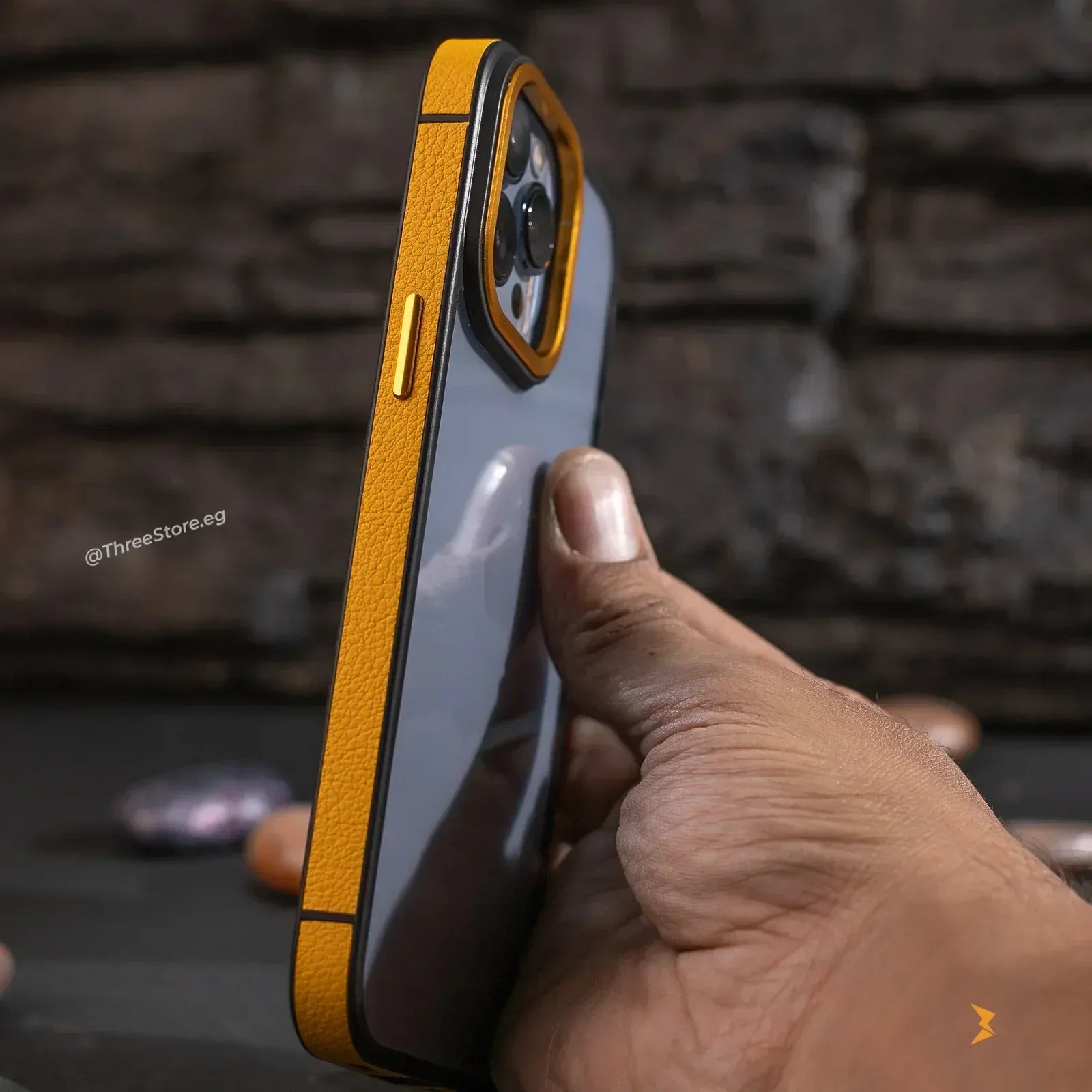 Desert Leather Frame Case iPhone 14 Pro - Three