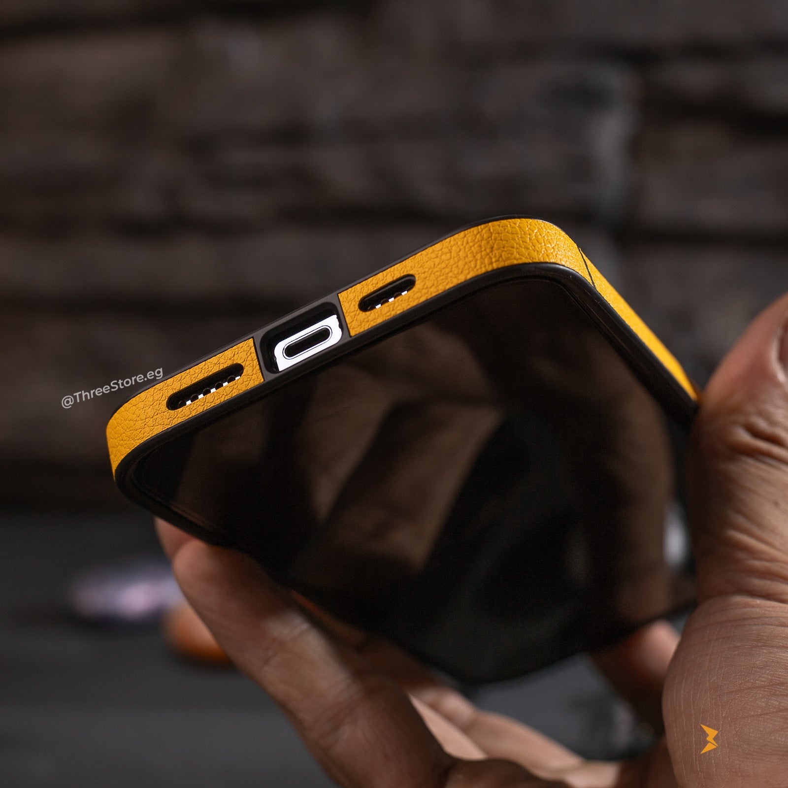 Desert Leather Frame Case iPhone 14 Pro Max
