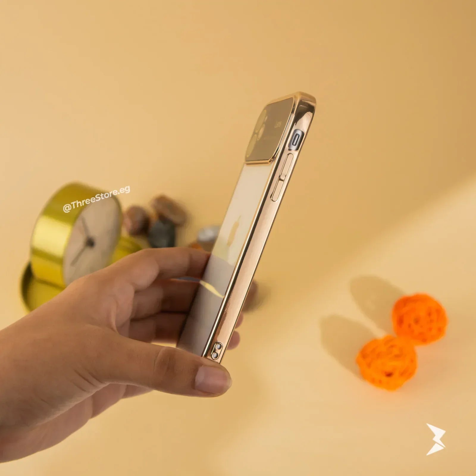 Large Window Transparent Case iPhone 11 - Three