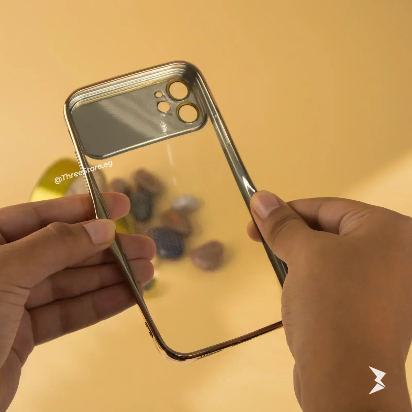 Large Window Transparent Case iPhone 11 - Three