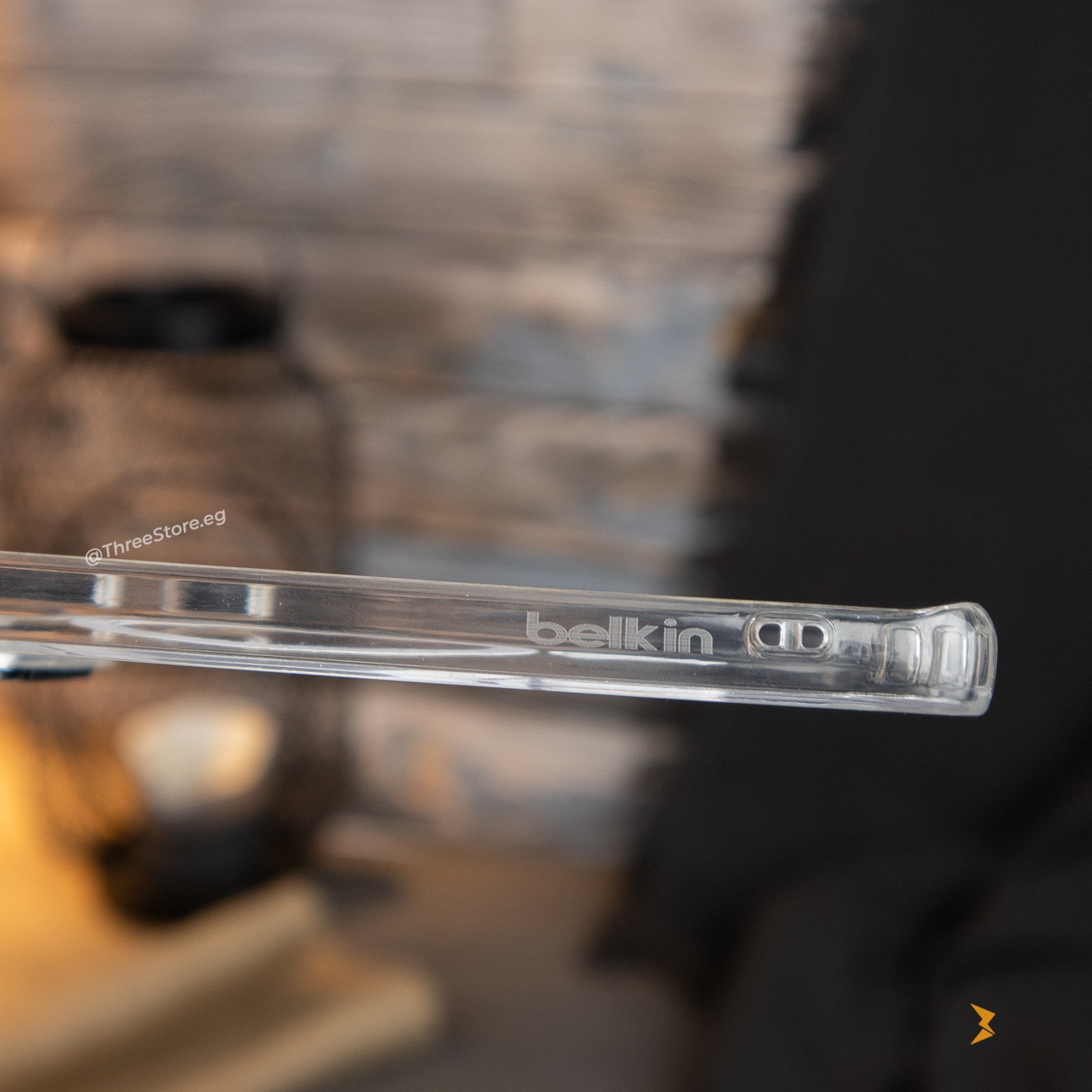 جراب شيرفورس الشفاف الذي يسمح بظهور جمال تصميم هاتف سامسونج اس 21 الترا