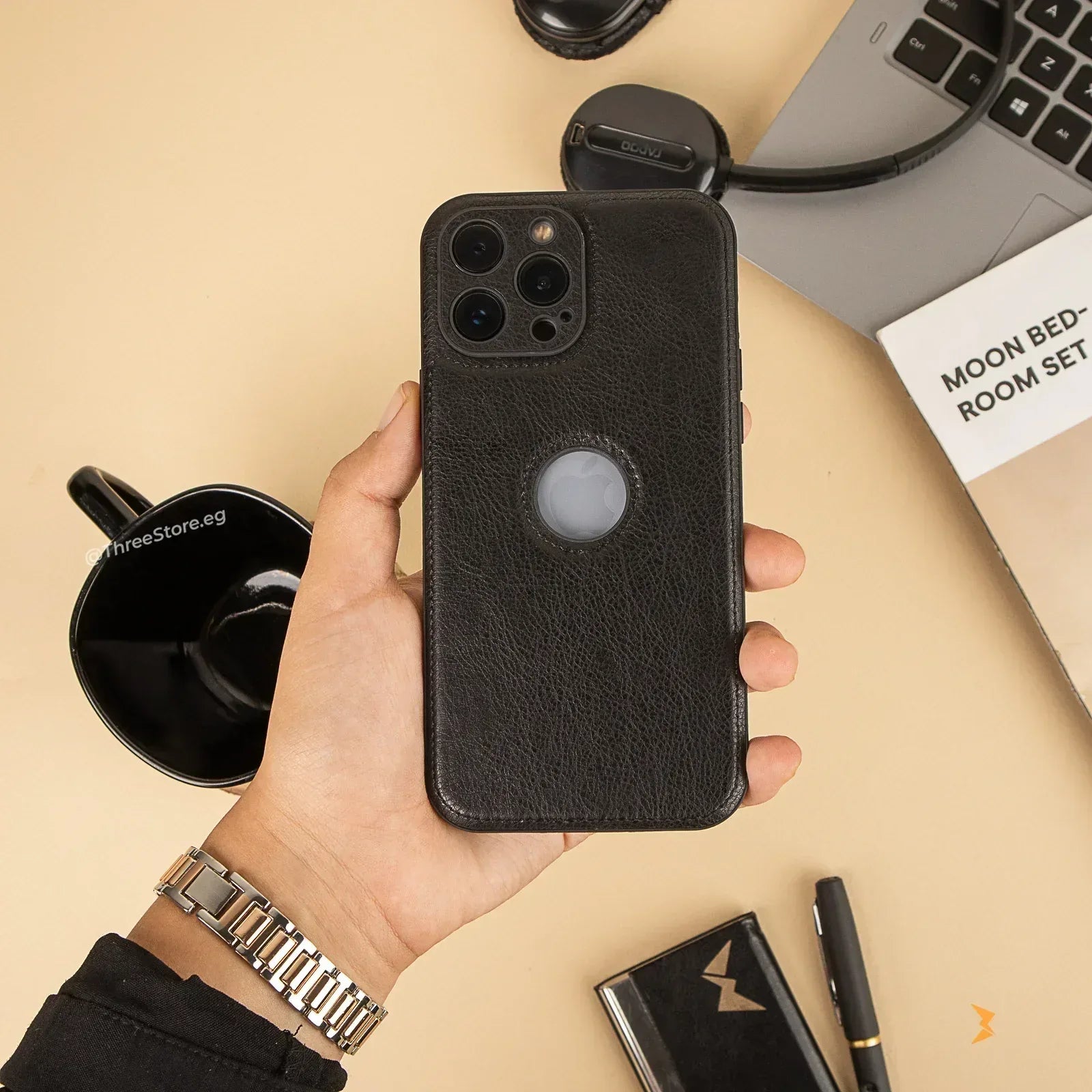 Prato Leather Case iPhone 13 Pro - Three