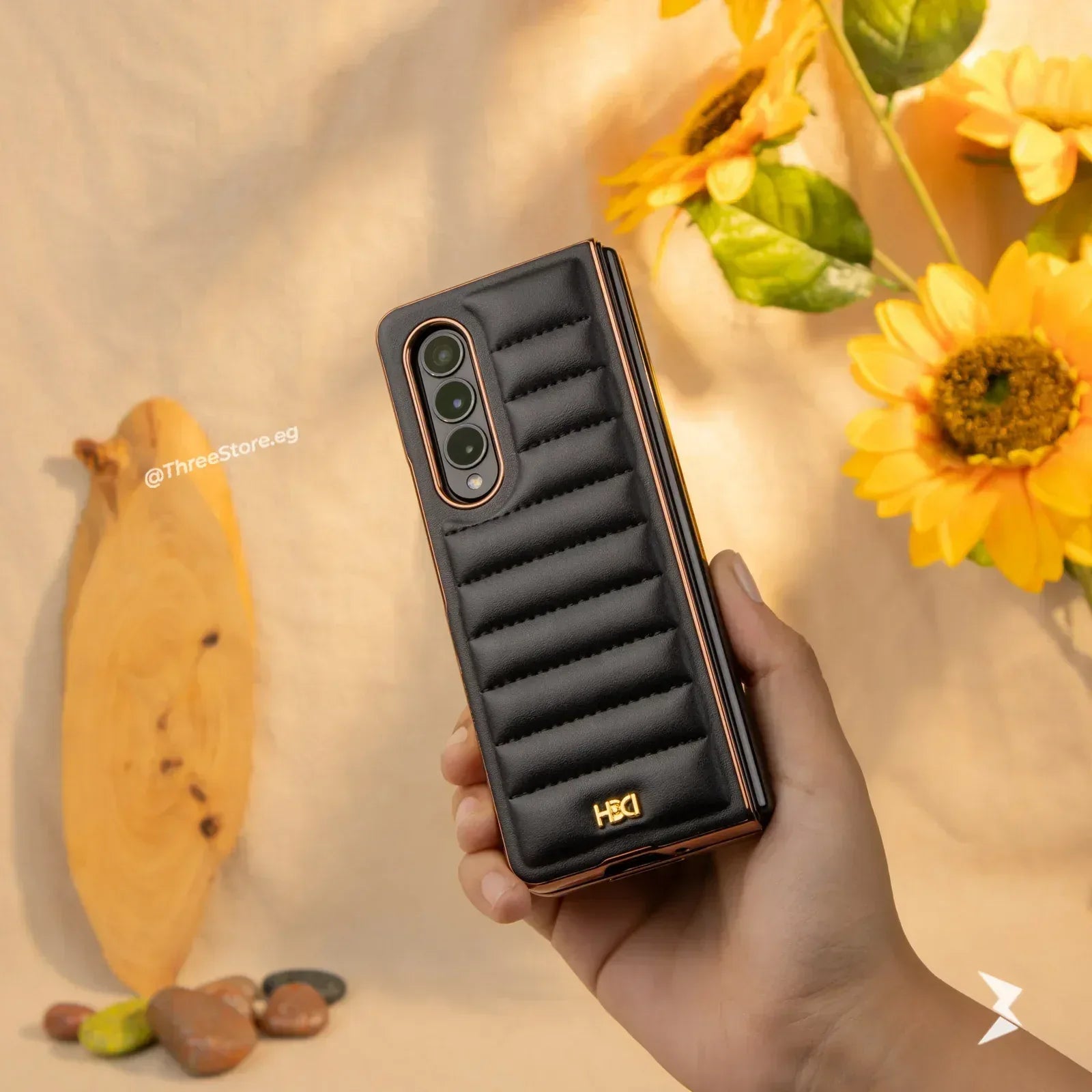 HDD Bomber Leather Case Samsung Z Fold 3 - Three