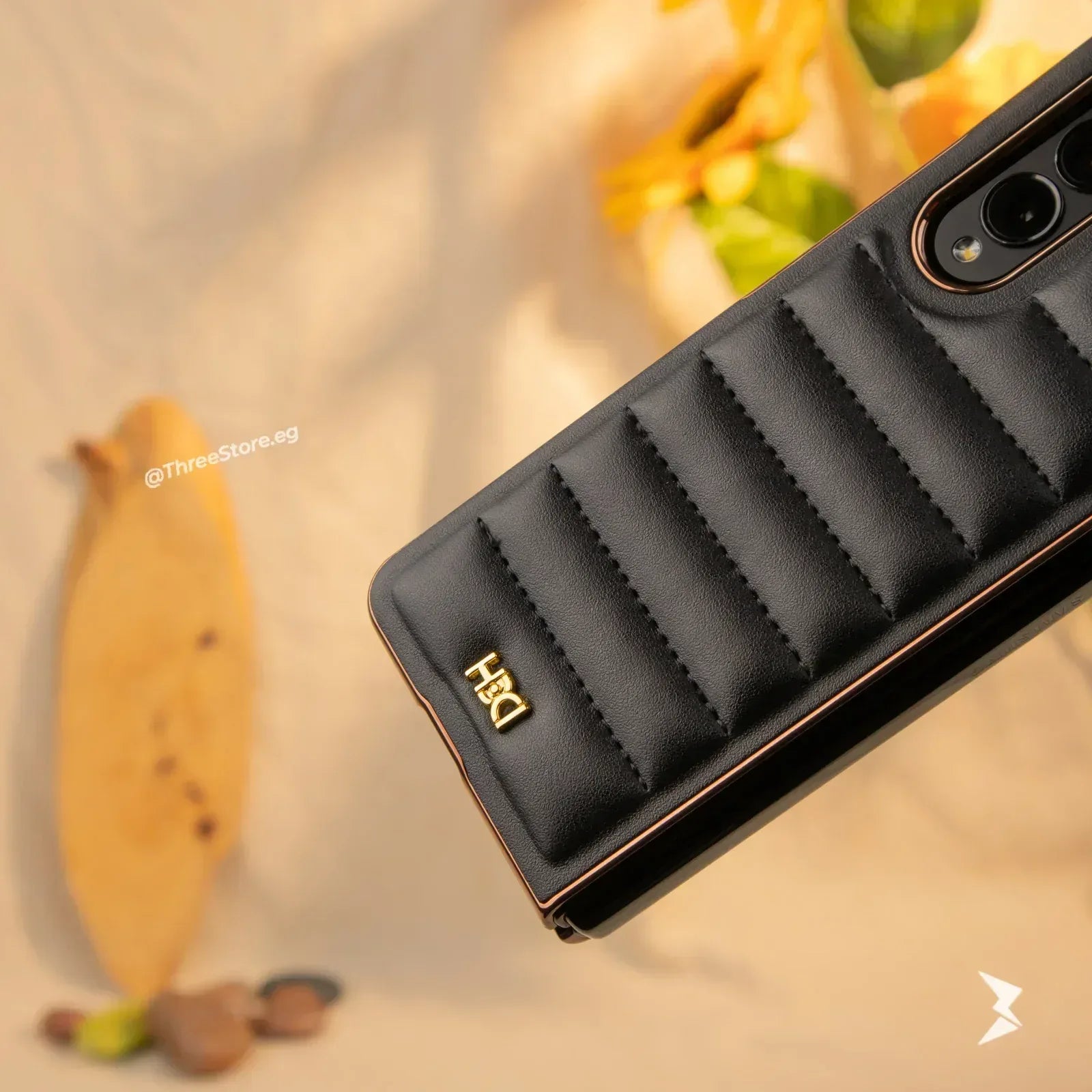 HDD Bomber Leather Case Samsung Z Fold 3 - Three