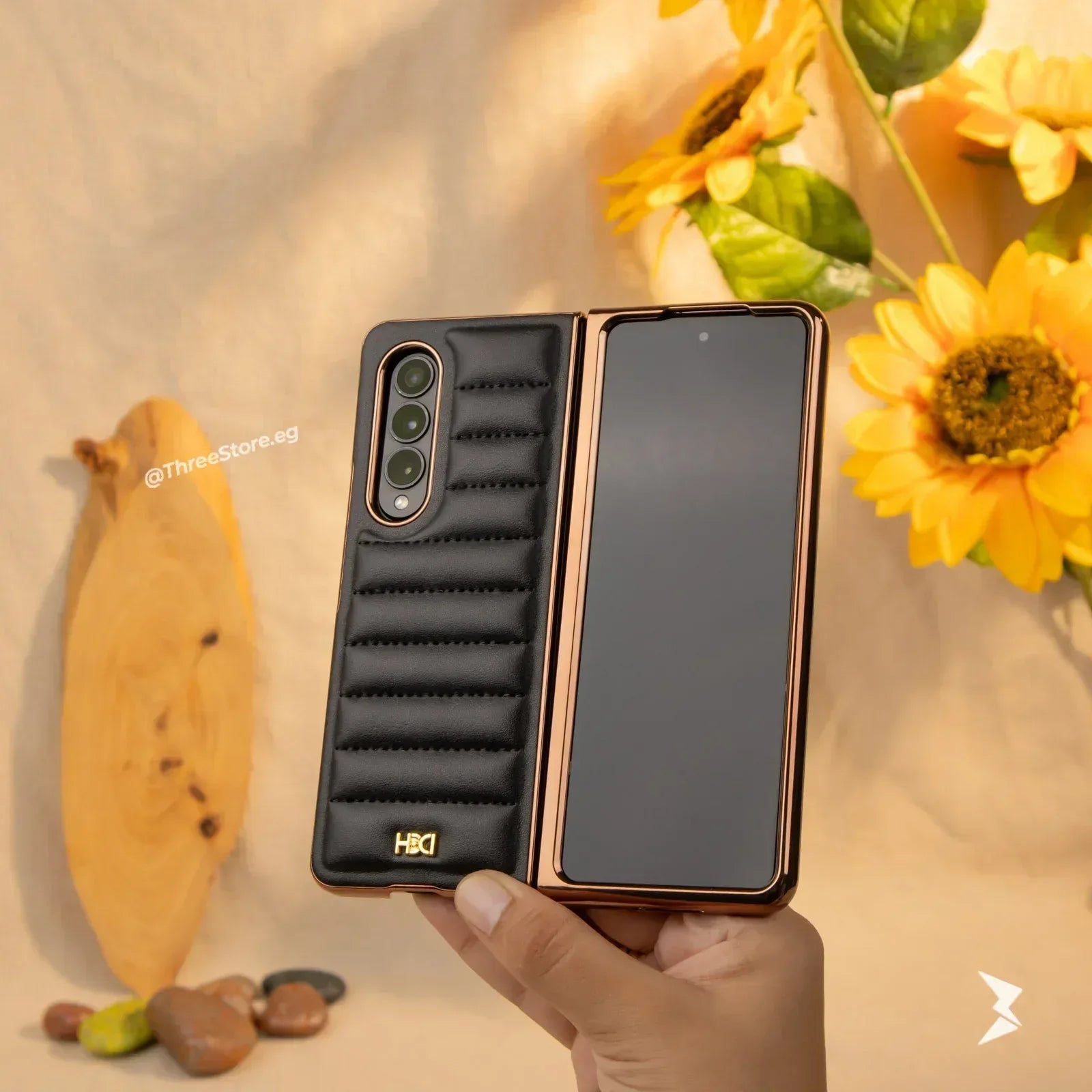 HDD Bomber Leather Case Samsung Z Fold 3 - Three