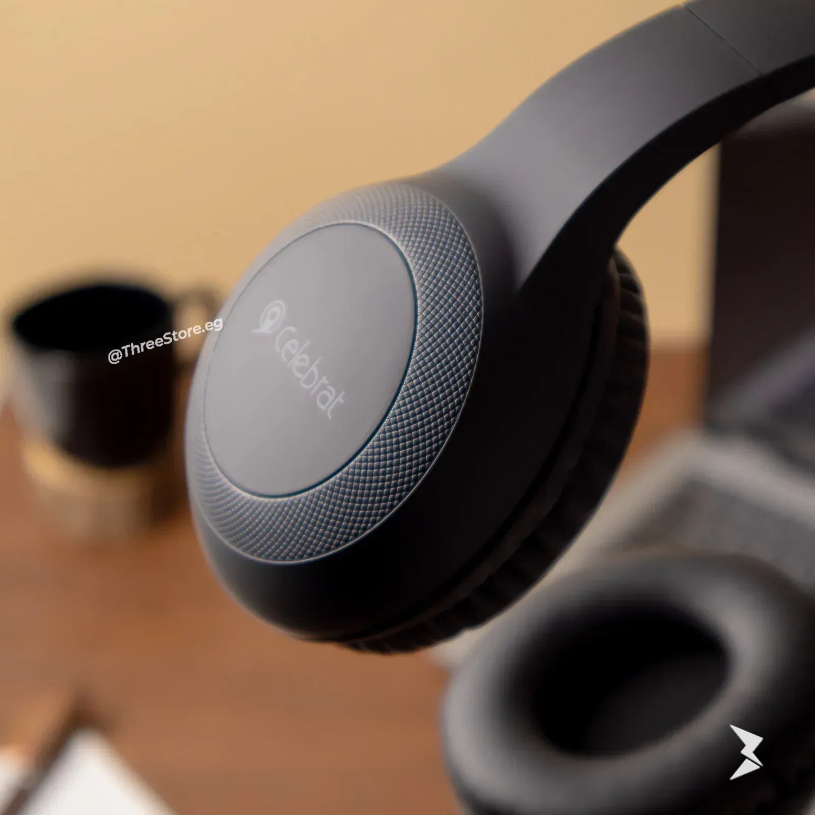 Celebrat Stereo Headphone A23 - Three