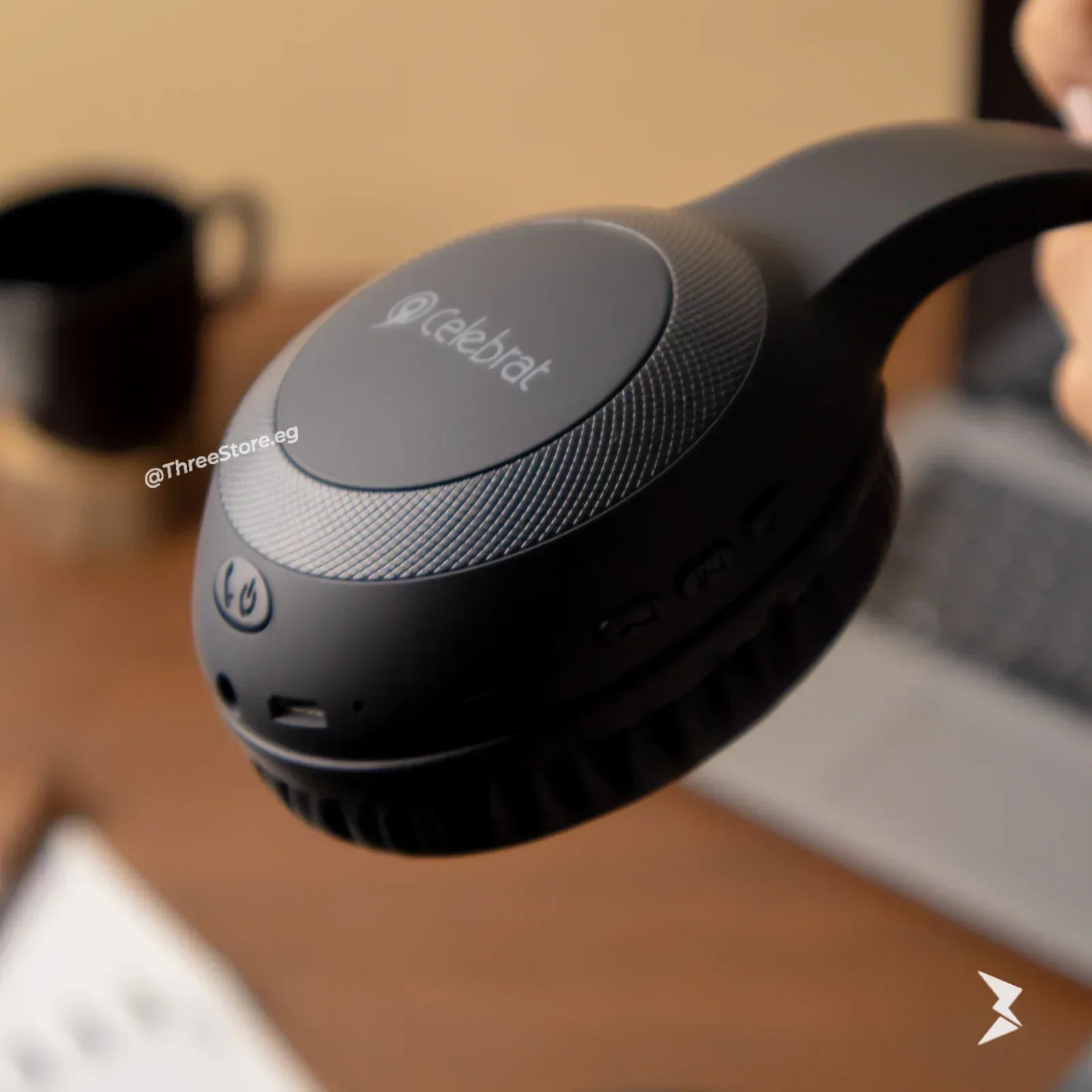 Celebrat Stereo Headphone A23 - Three