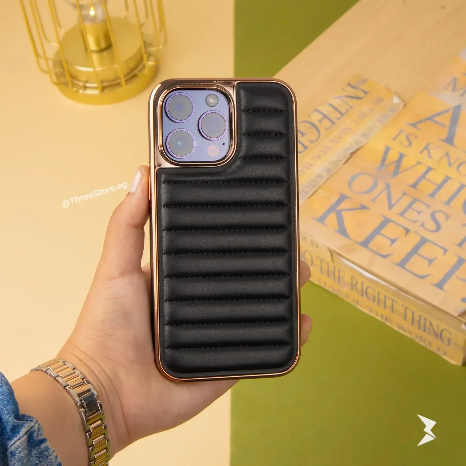 HDD Bomber Leather Case iPhone 12 Pro Max - Three