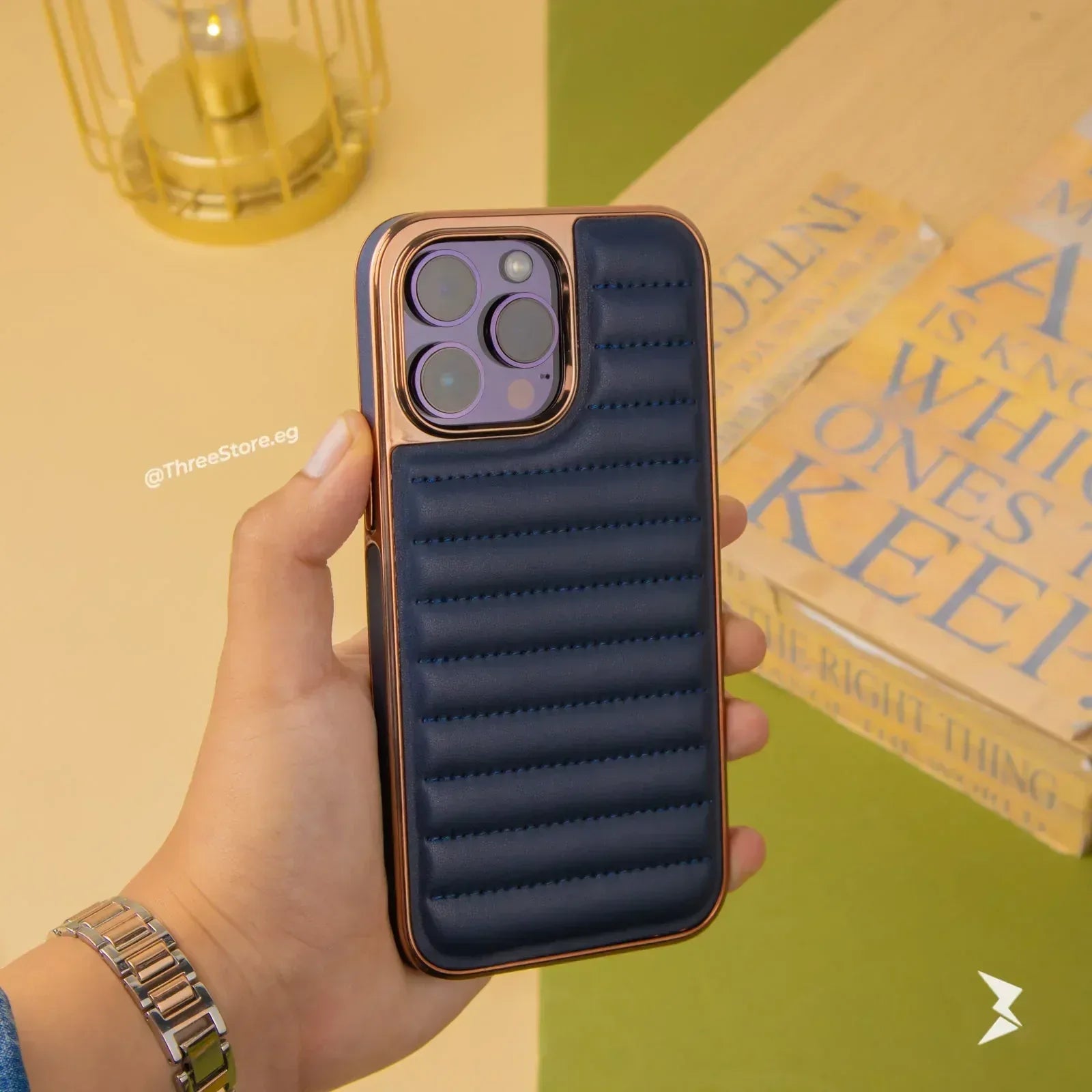 HDD Bomber Leather Case iPhone 12 Pro Max - Three