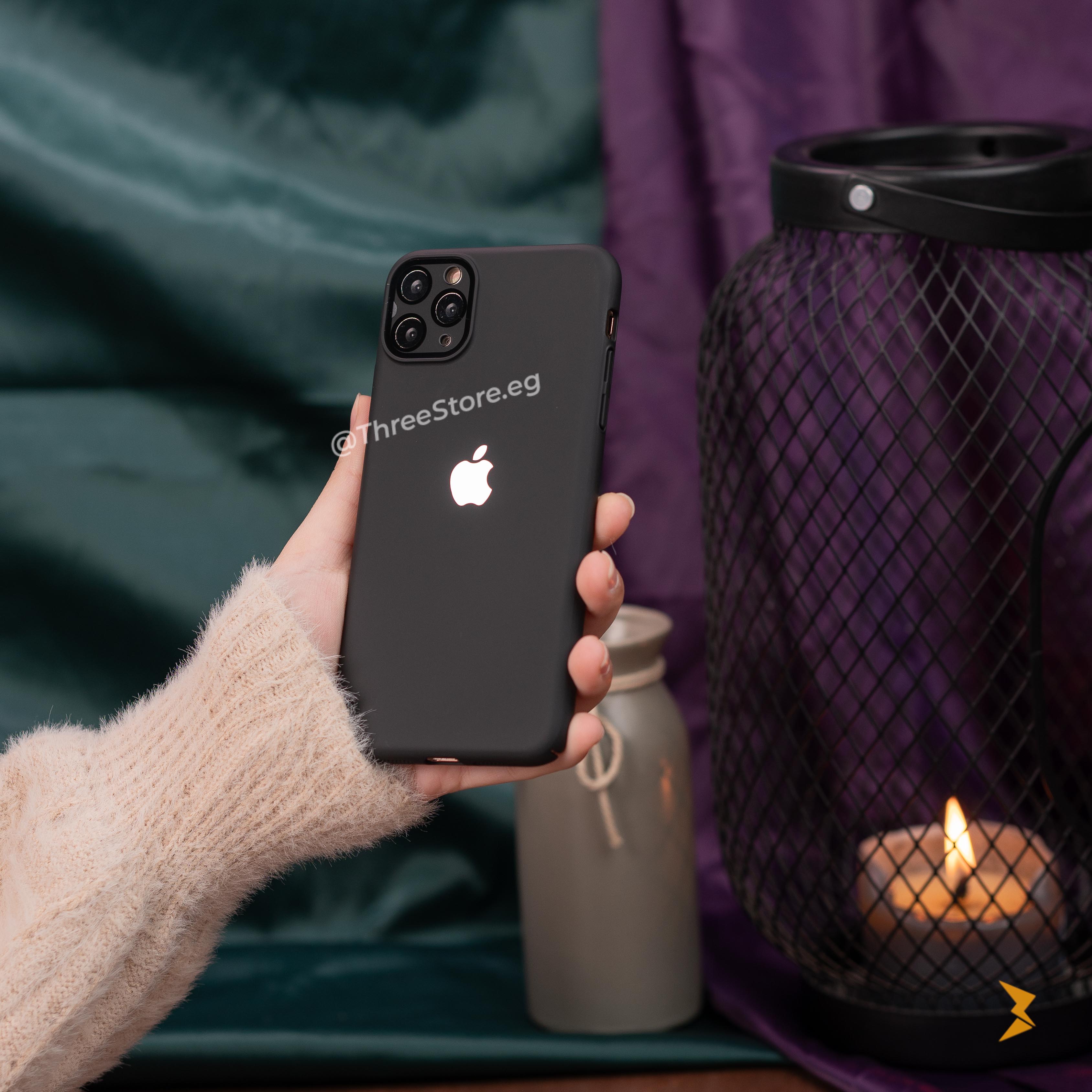 جراب ايفون 11 برو ماكس مصمم ببراعة لتوفير حماية فائقة يأتي باللوان رائعة اللون الاسود