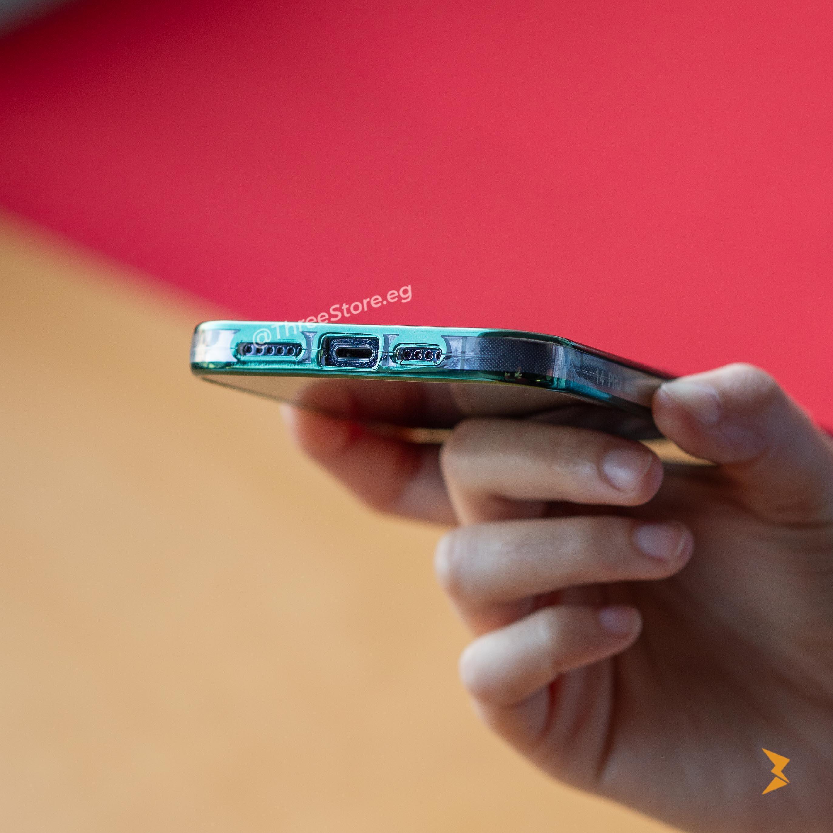 Stand Magsafe Transparent Case iPhone 12 Pro Max - Three