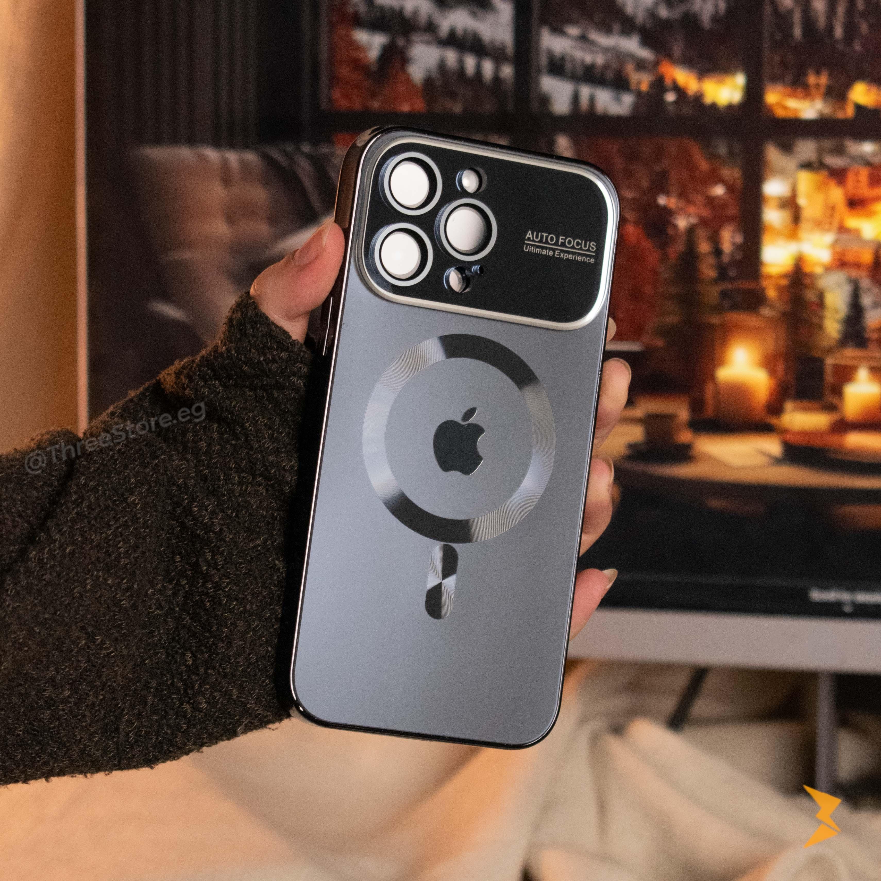 Crystal Window Magsafe Case iPhone 15 Pro - Three