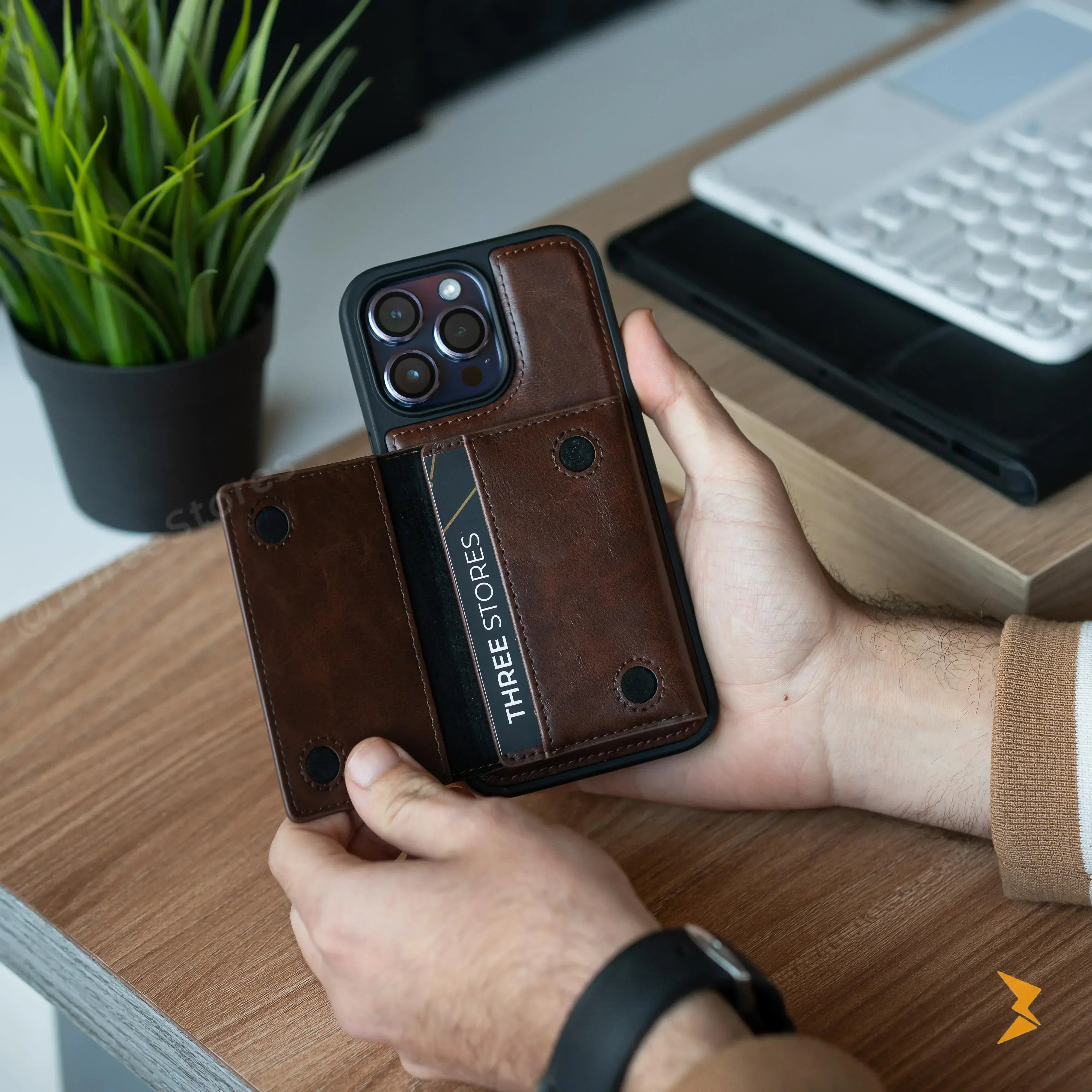 Puloka Detachable Card Clip Case iPhone X - Three