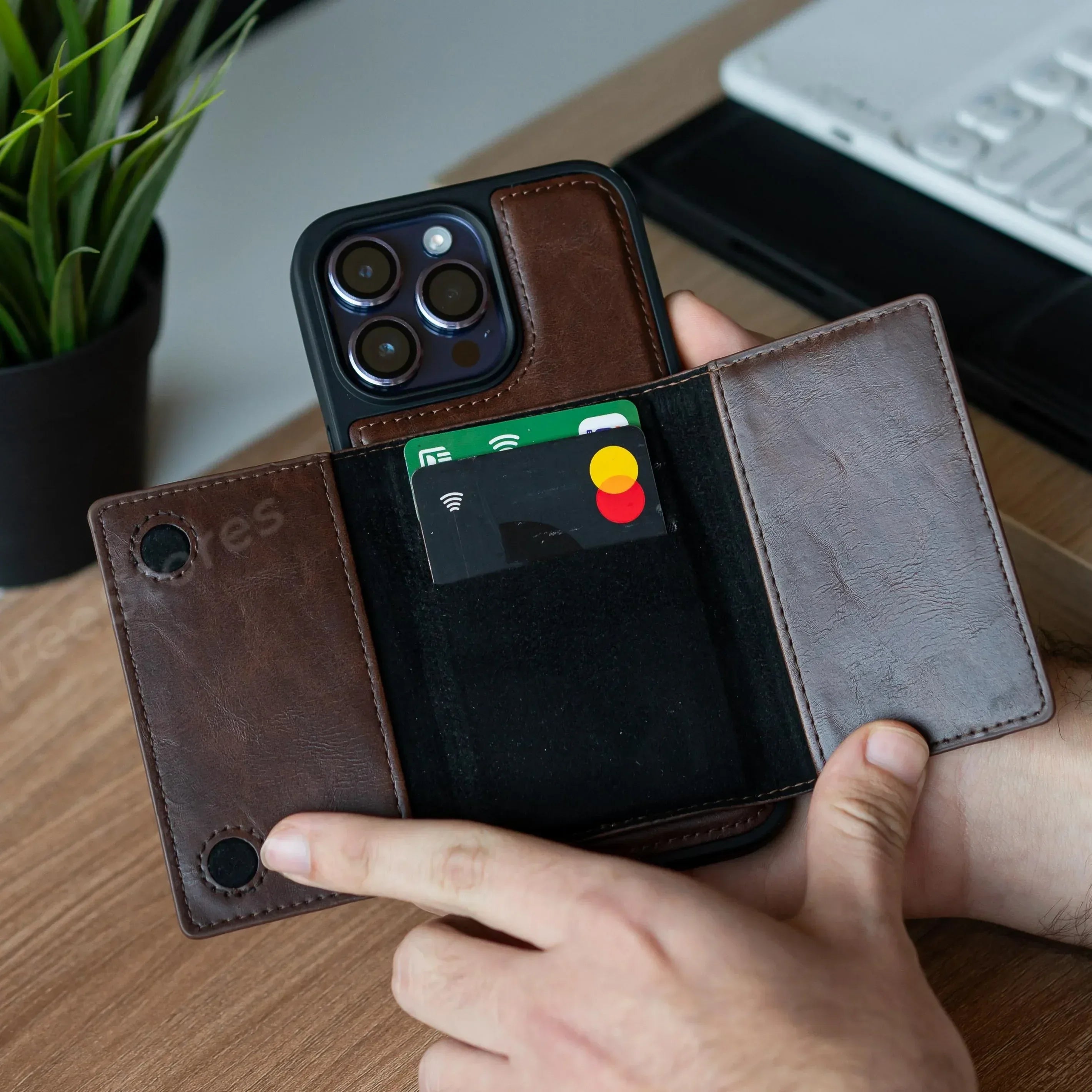 Puloka Detachable Card Clip Case iPhone X - Three