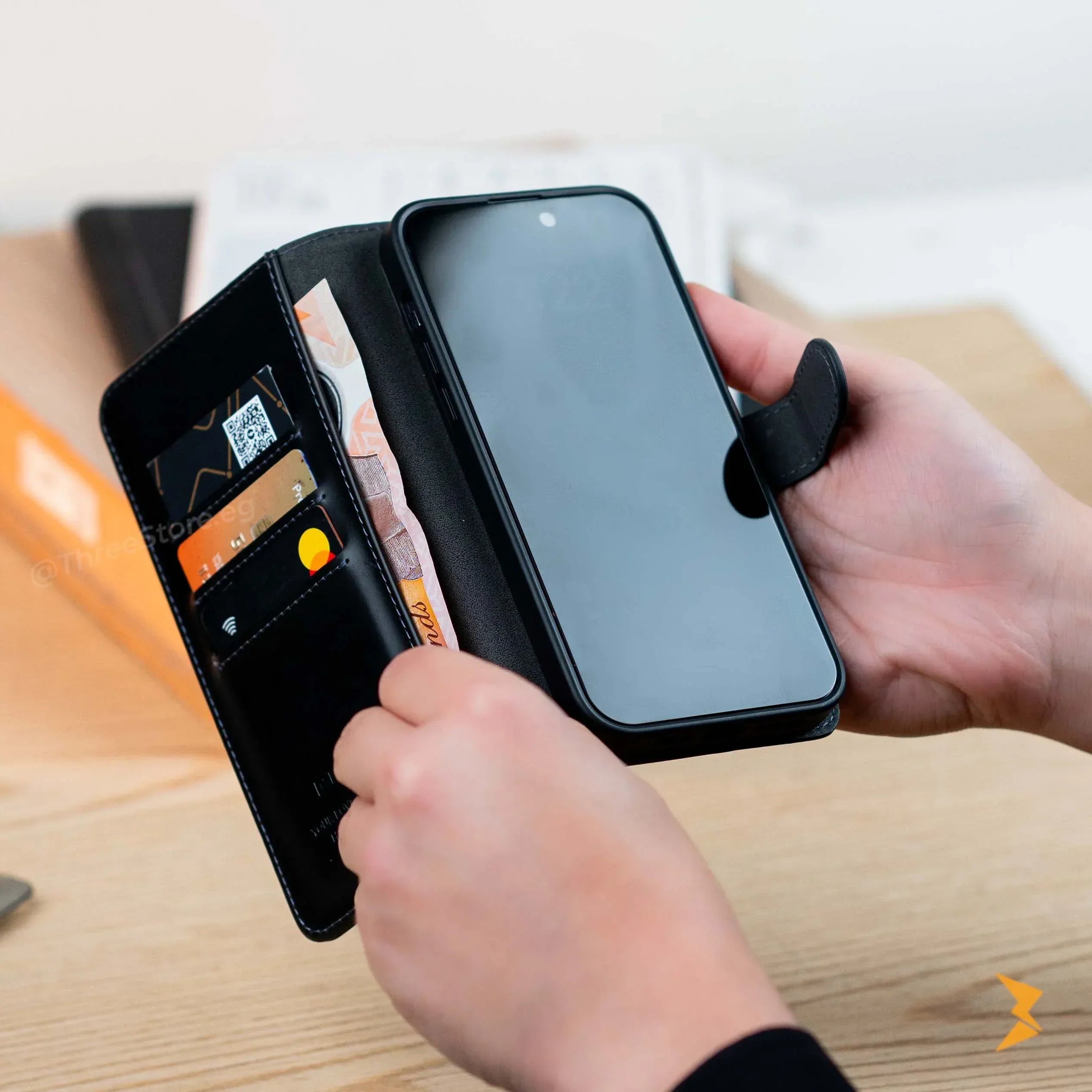 Puloka Wallet Case iPhone 13 Pro Max - Three