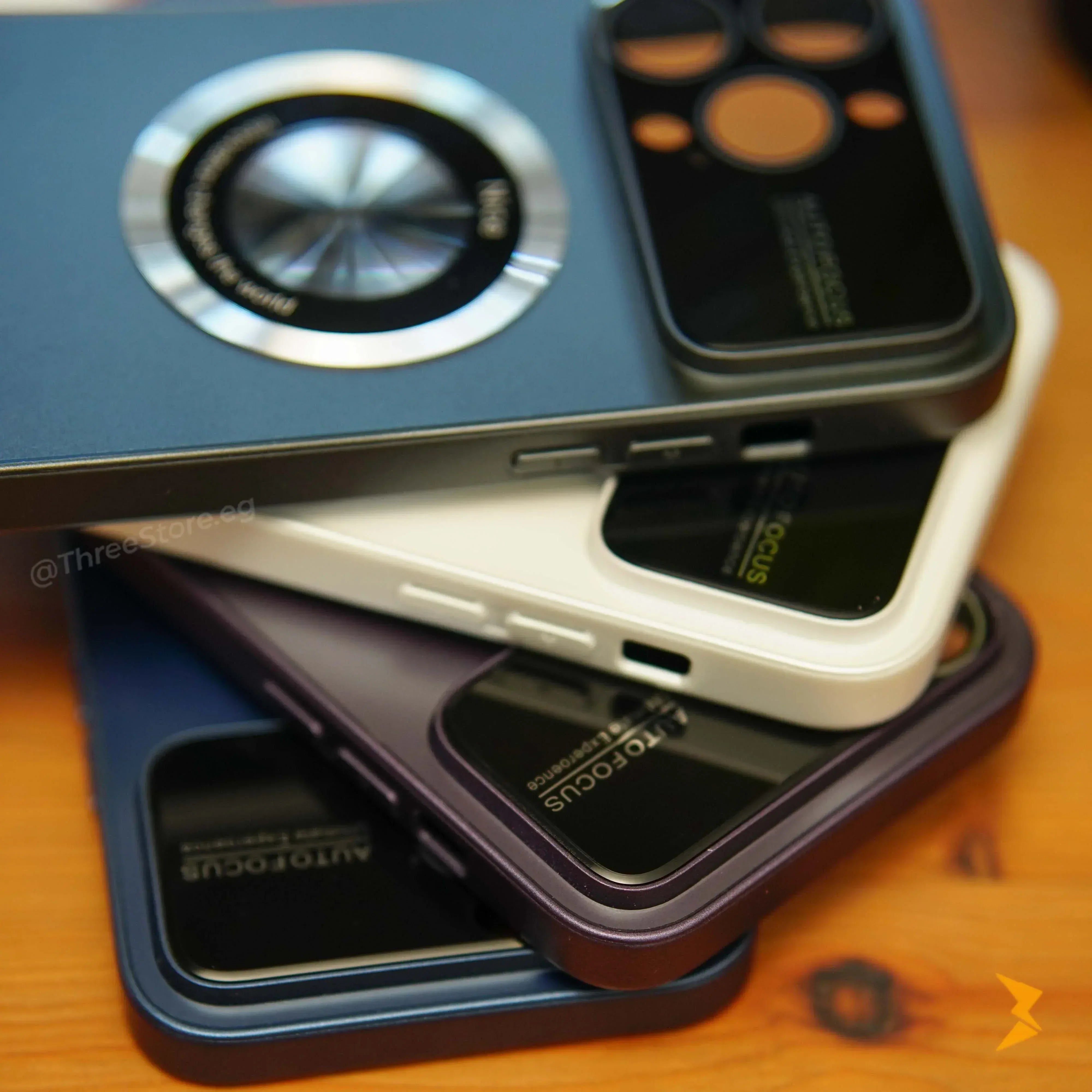 Magnetix Window Case iPhone 13 Pro Max - Three