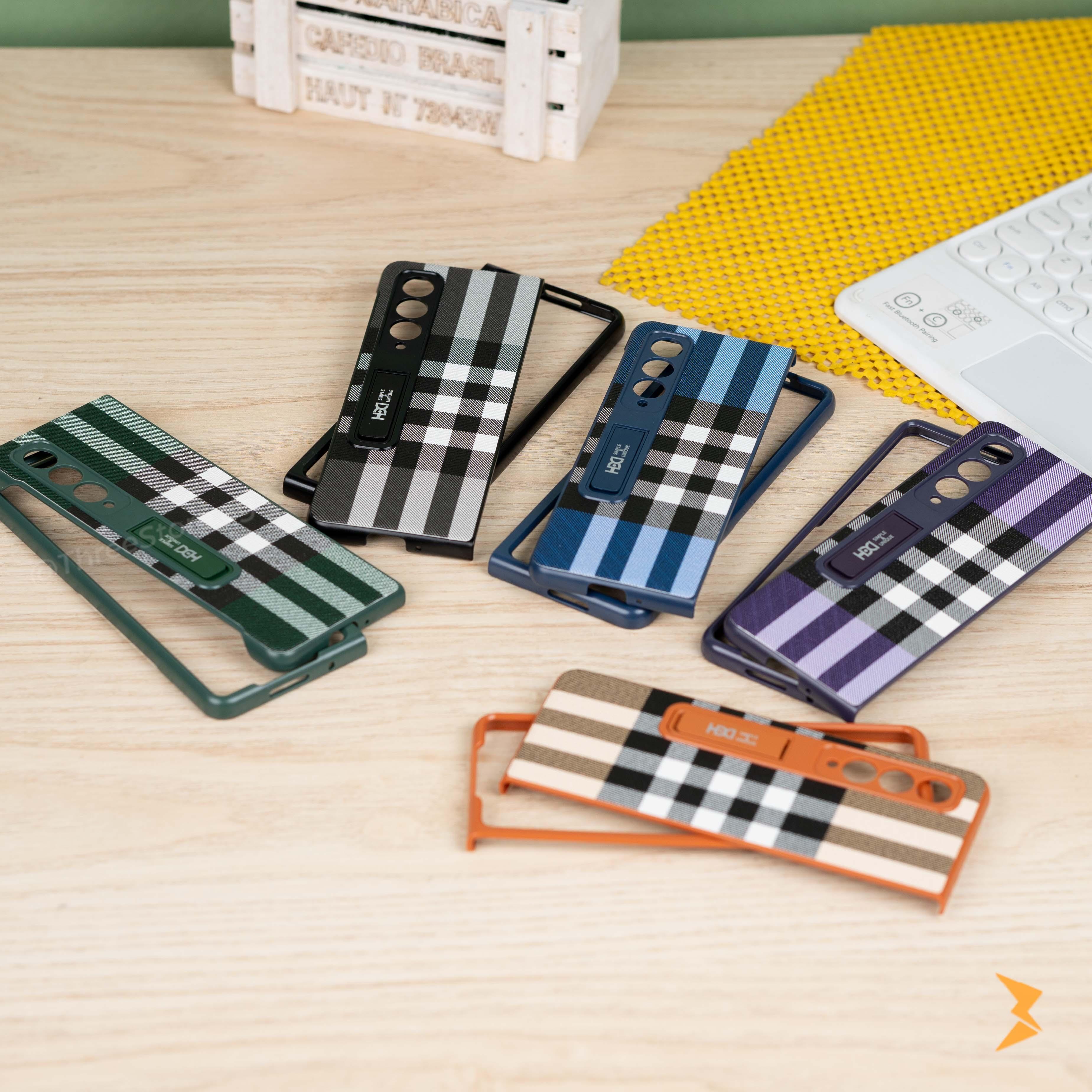HDD Checks Leather Case Samsung Z Fold 4 - Three