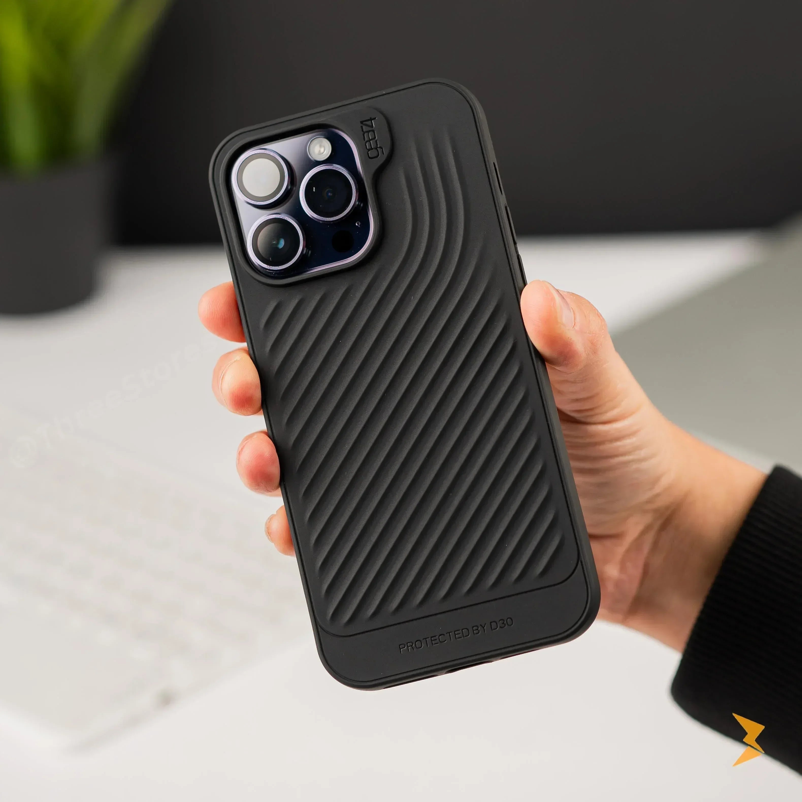 Gear4 Protective Case iPhone 13 Pro Max - Three