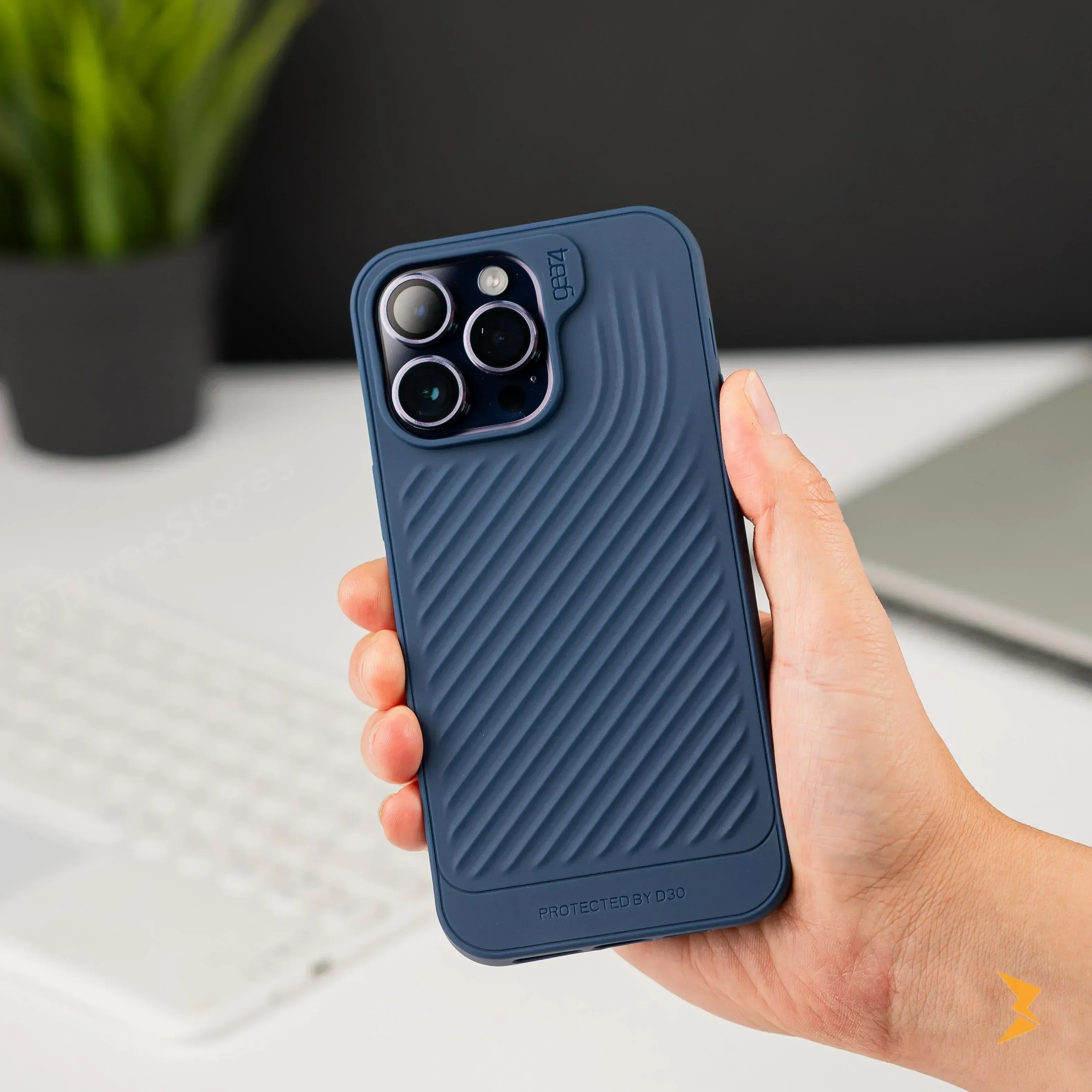 Gear4 Protective Case iPhone 11 Pro Max - Three