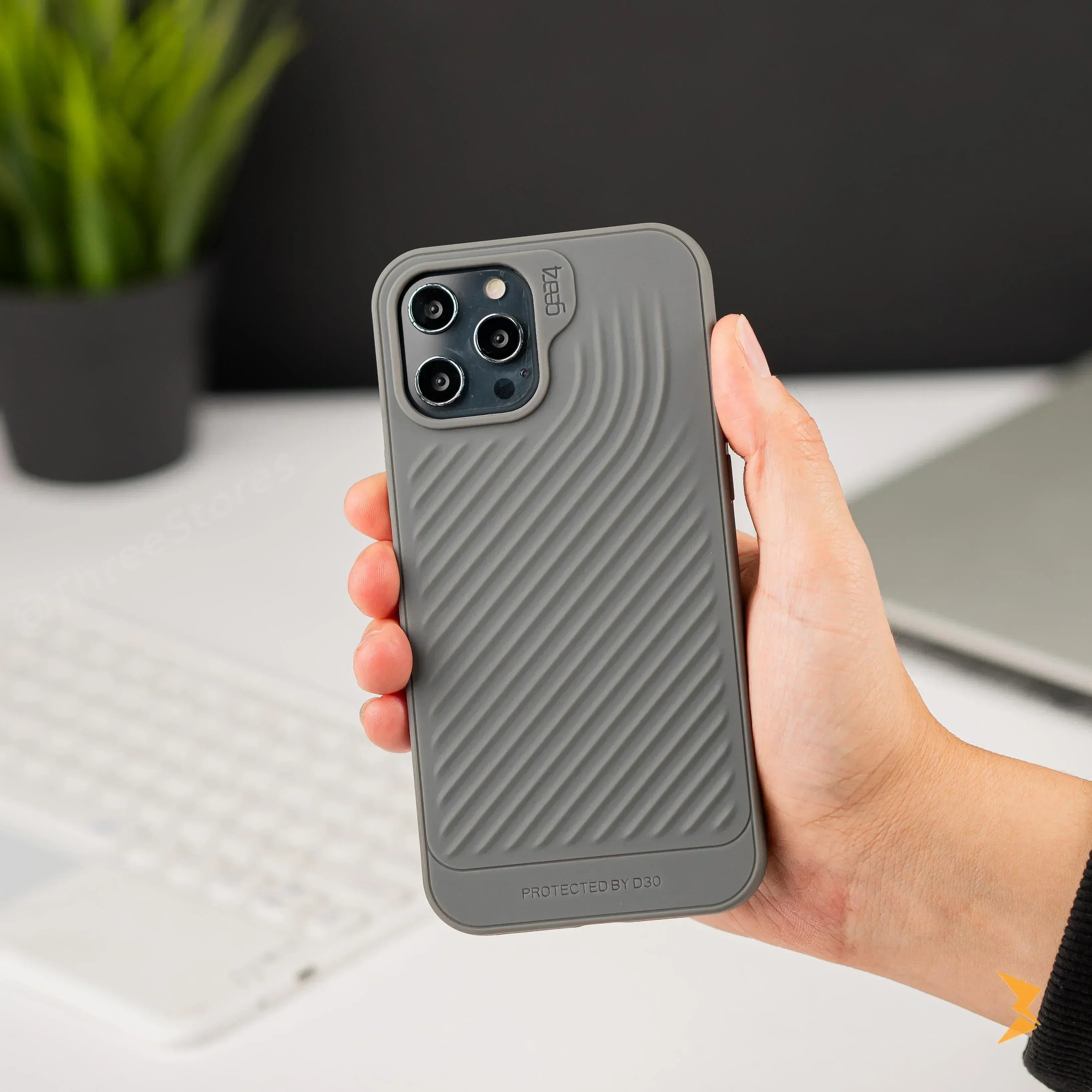 Gear4 Protective Case iPhone 11 Pro Max - Three