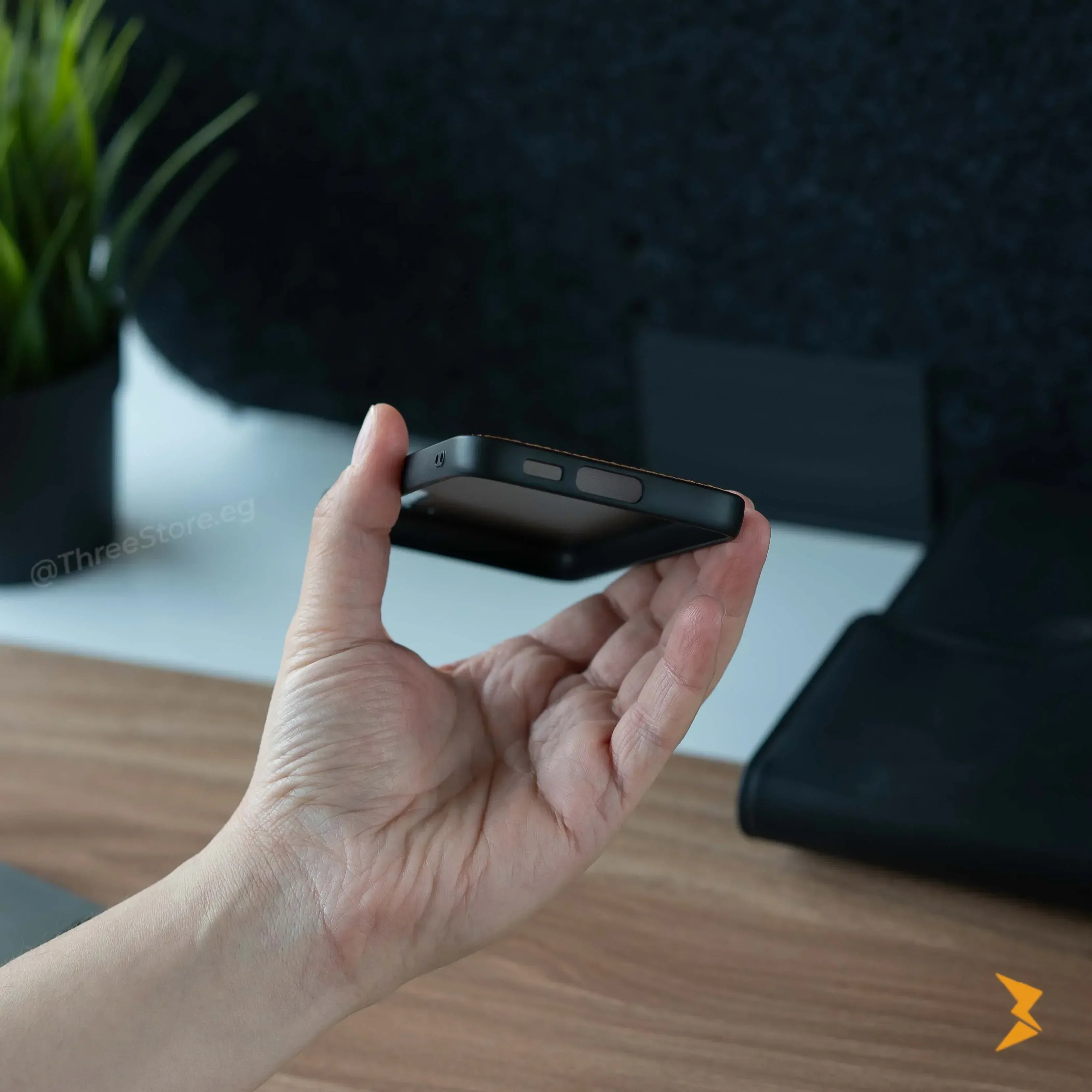 Cradle Leather Case Samsung S23 FE - Three