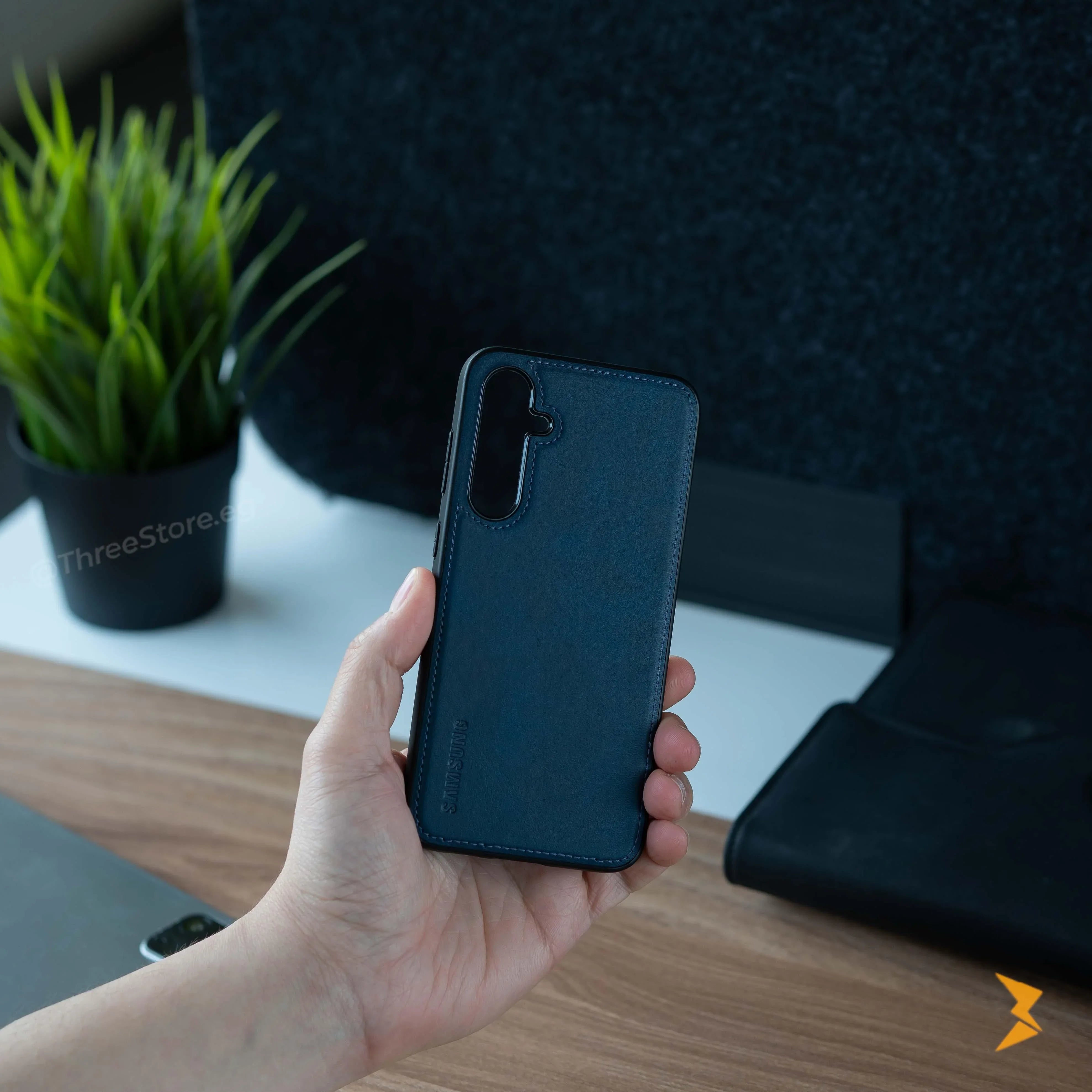 Cradle Leather Case Samsung A24 - Three