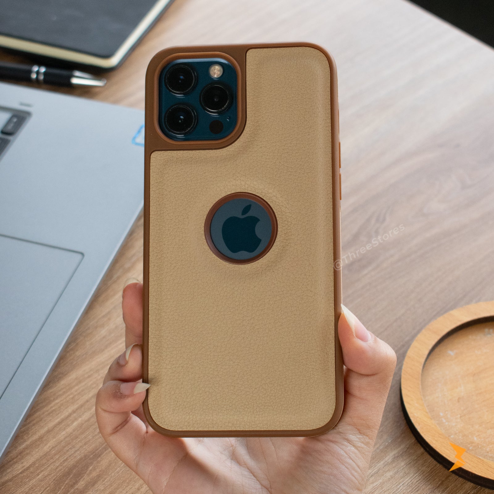 Classic All Around Leather Case iPhone 12 Pro Max