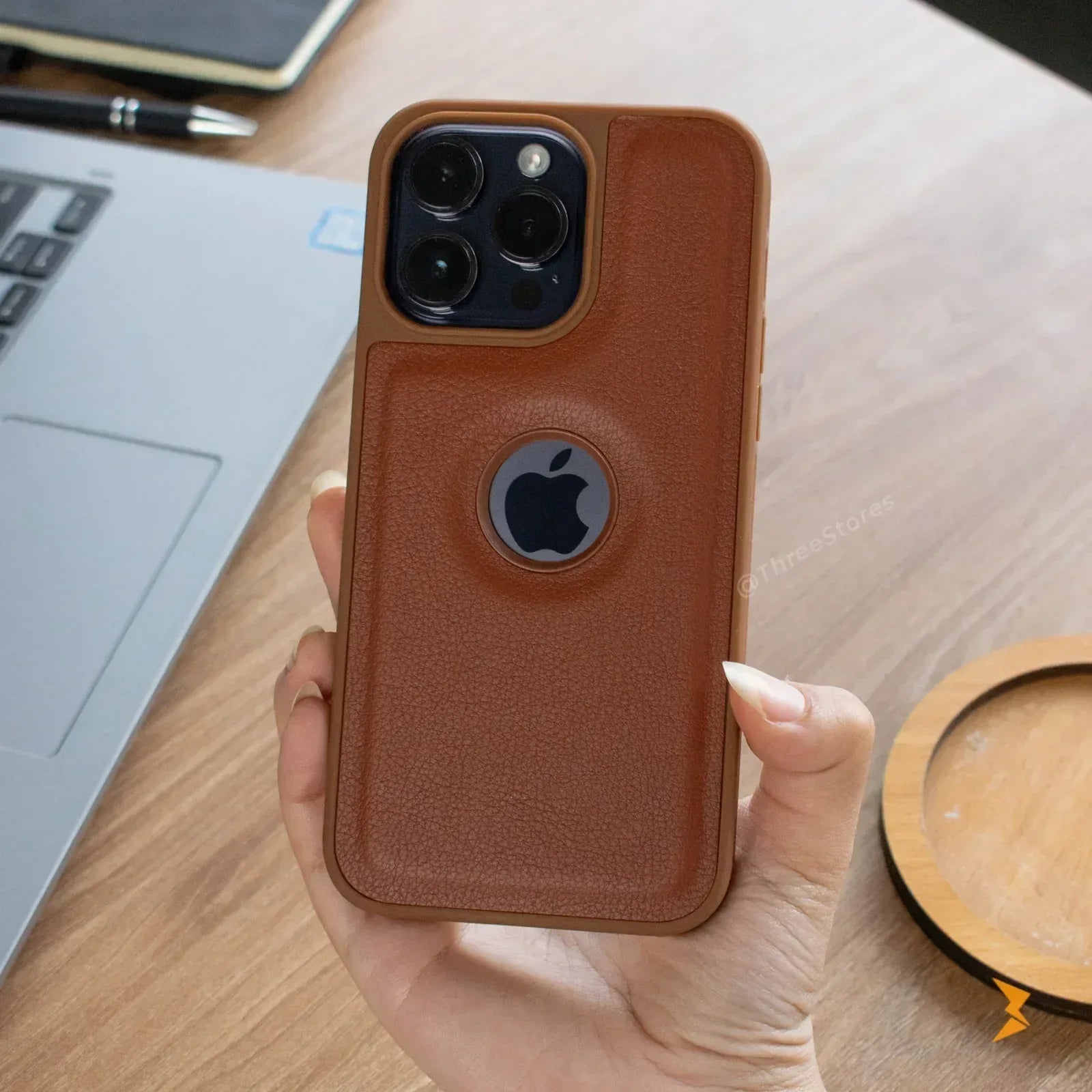 Classic All Around Leather Case iPhone 13 Pro Max - Three