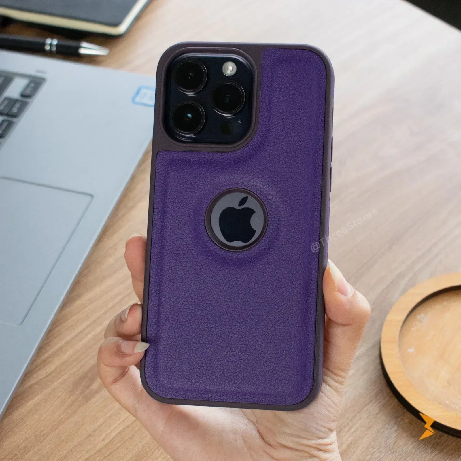 Classic All Around Leather Case iPhone 12 Pro Max - Three