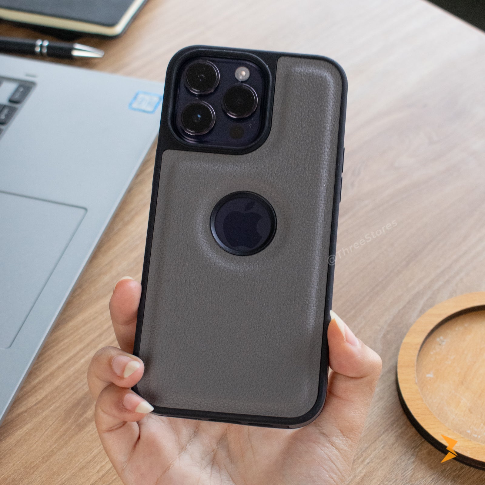 Classic All Around Leather Case iPhone 12 Pro Max