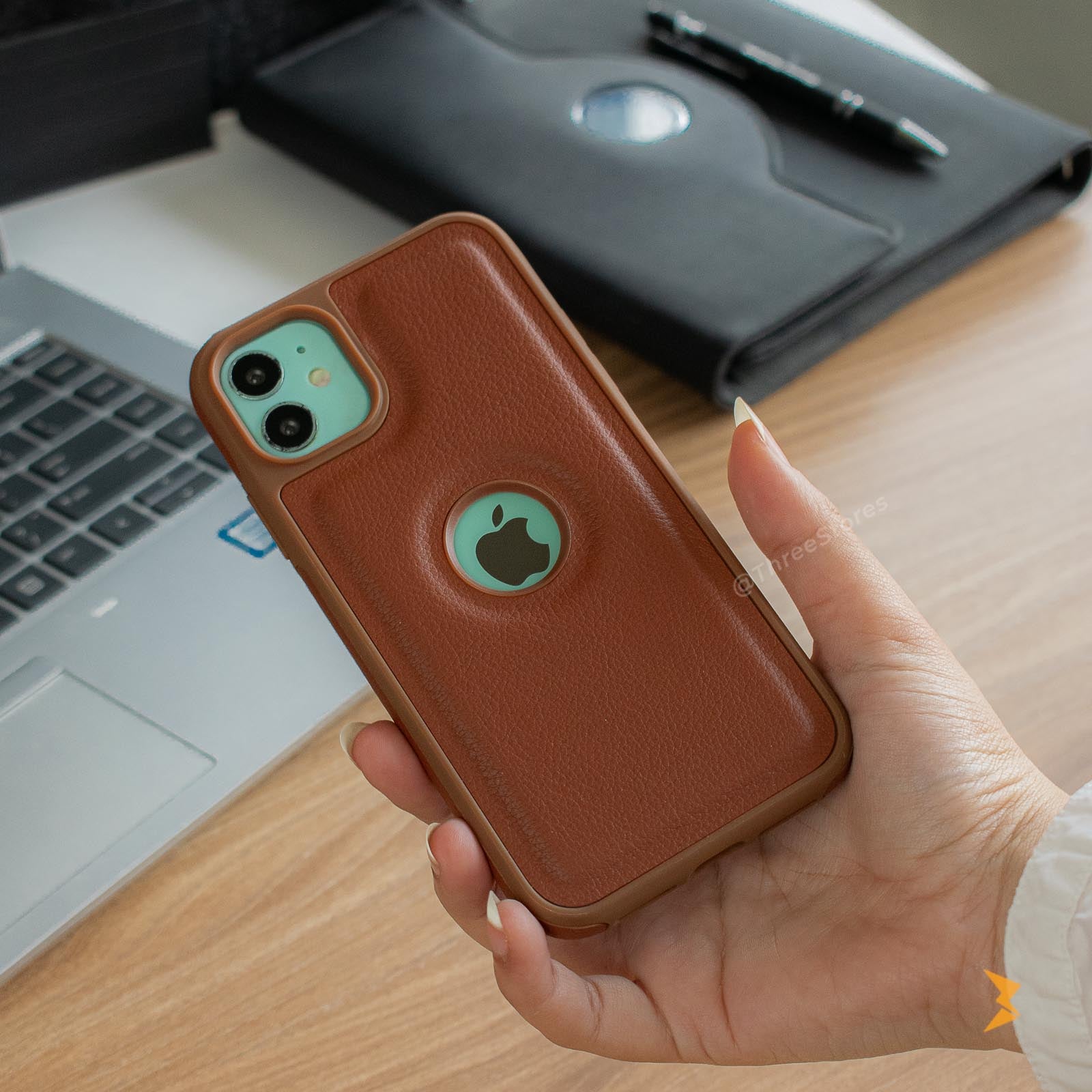 Classic All Around Leather Case iPhone 11