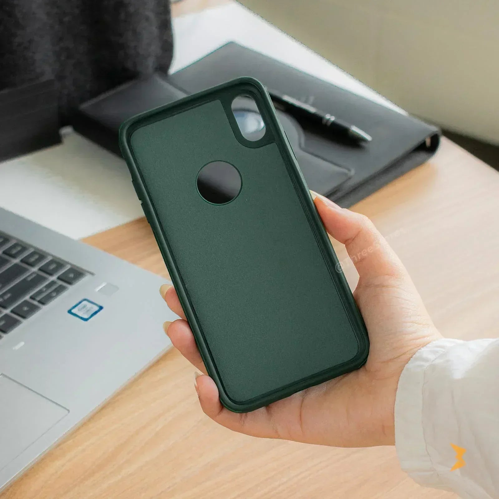 Classic All Around Leather Case iPhone X Max - Three