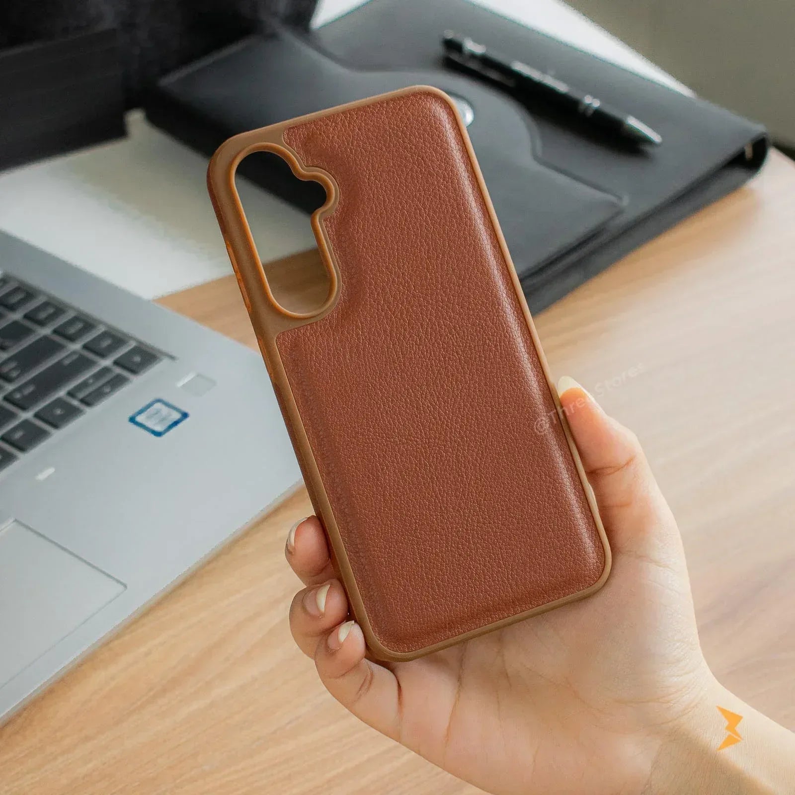 Classic All Around Leather Case Samsung S23 Fe - Three