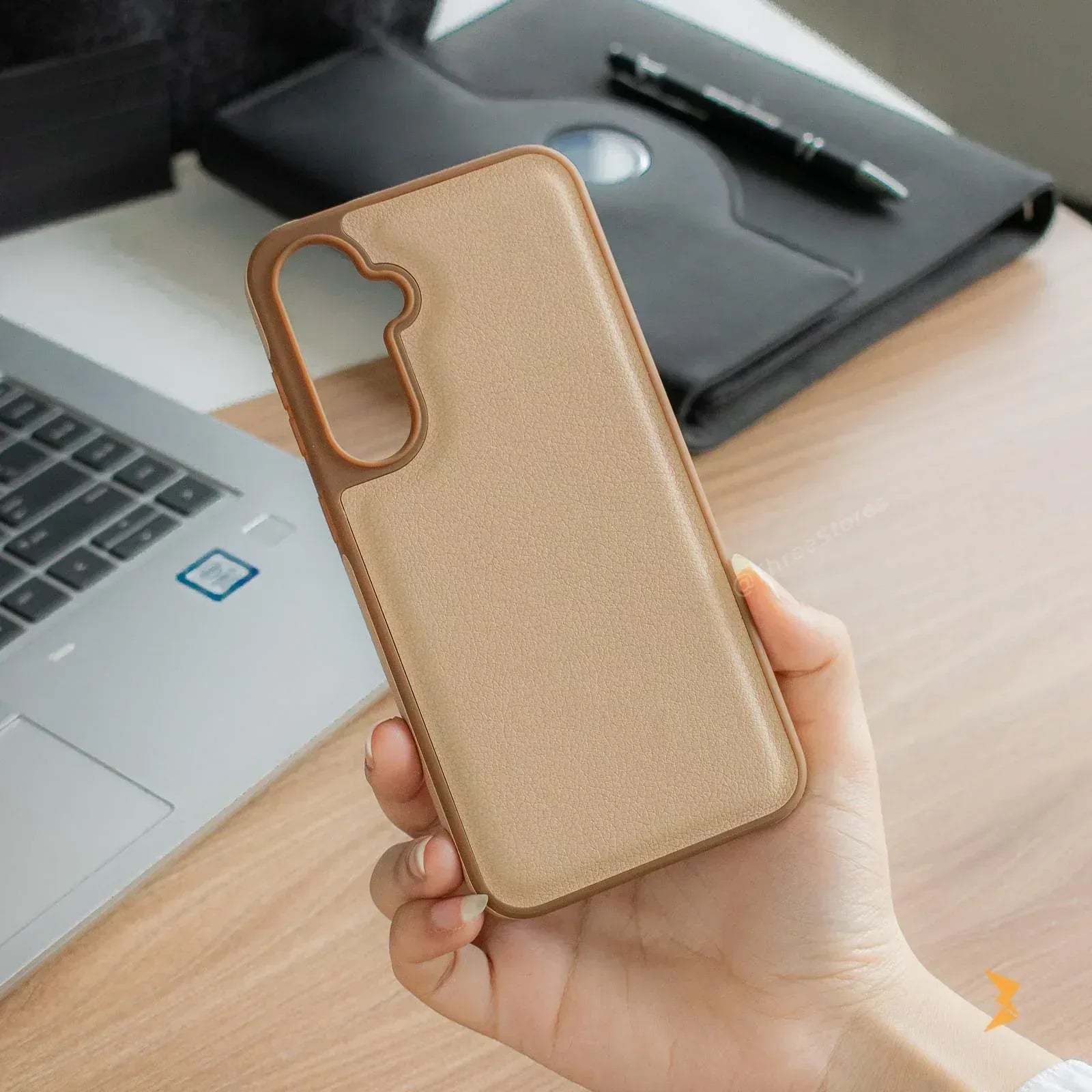 Classic All Around Leather Case Samsung S23 Fe - Three