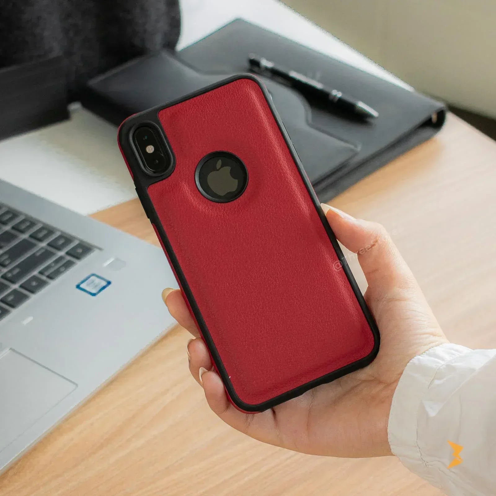 Classic All Around Leather Case iPhone X Max - Three