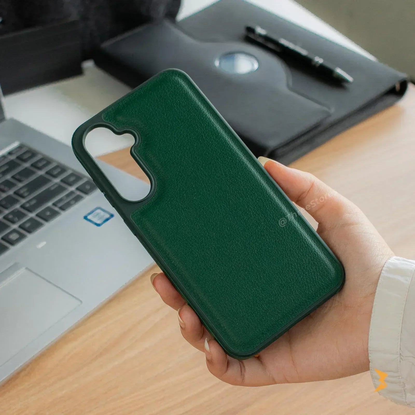 Classic All Around Leather Case Samsung S23 Fe - Three