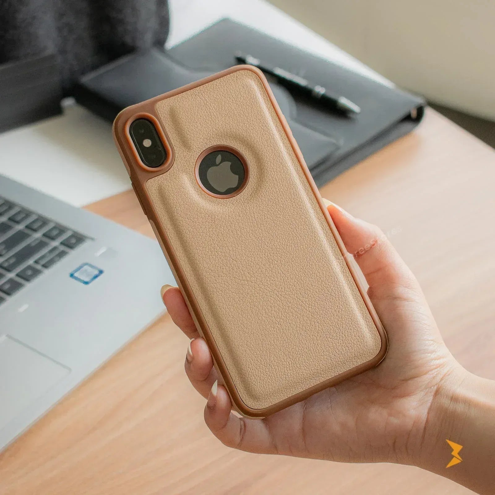 Classic All Around Leather Case iPhone X Max - Three