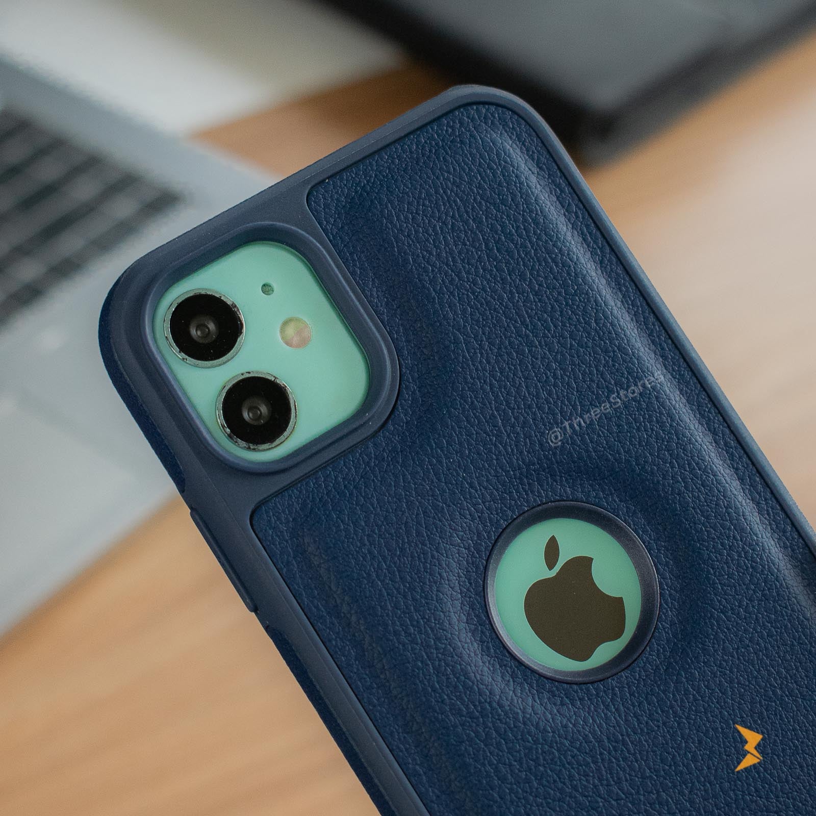 Classic All Around Leather Case iPhone 11