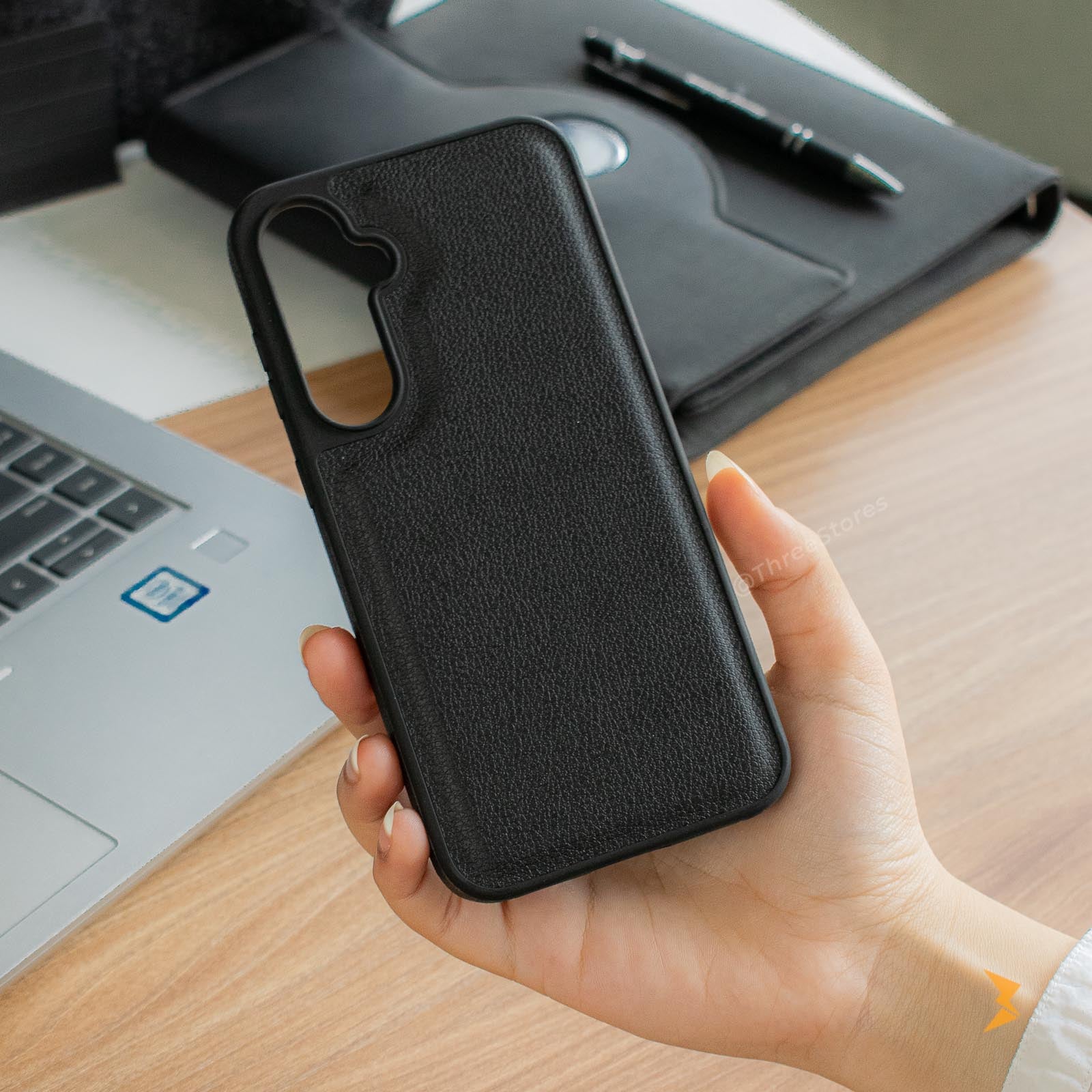 Classic All Around Leather Case Samsung S23 Fe